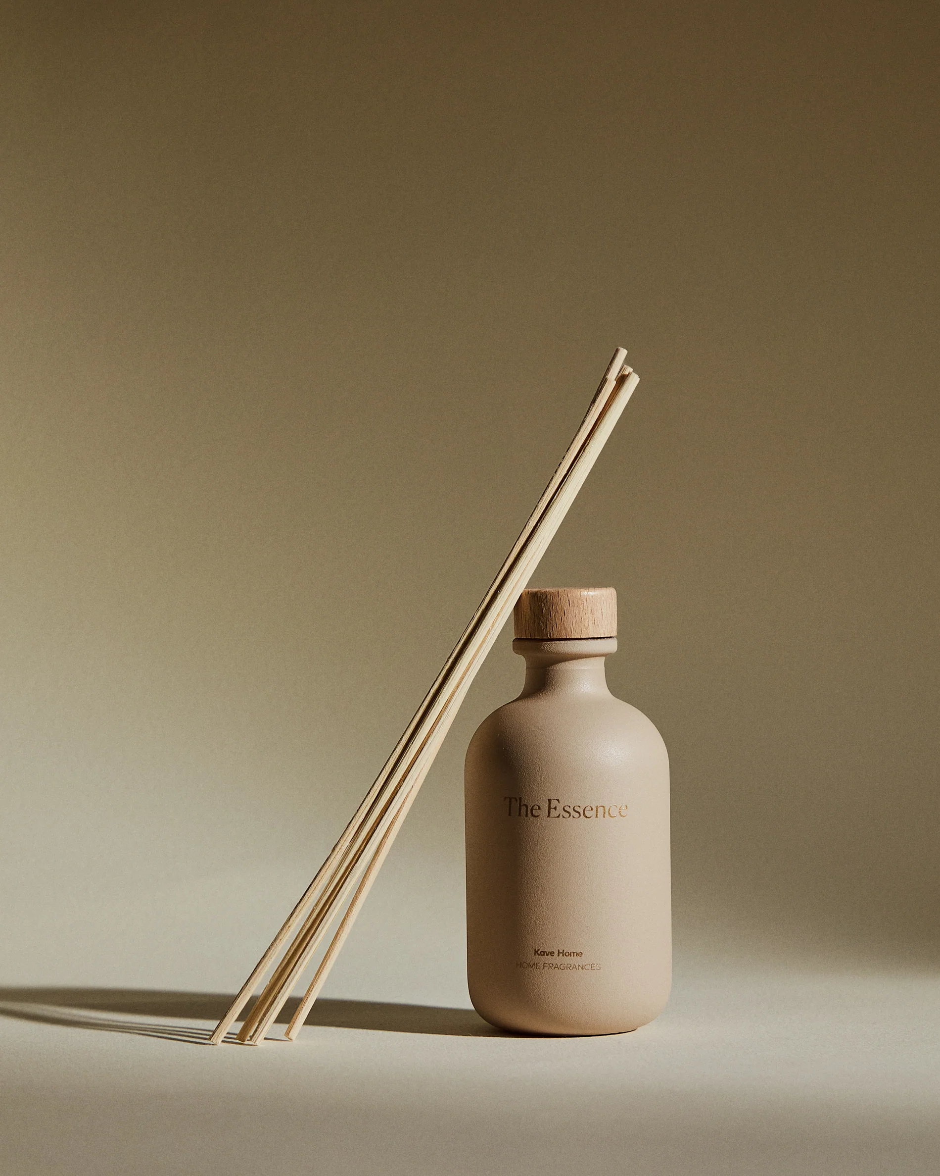 100ml The Essence fragrance reed diffuser - Image 2