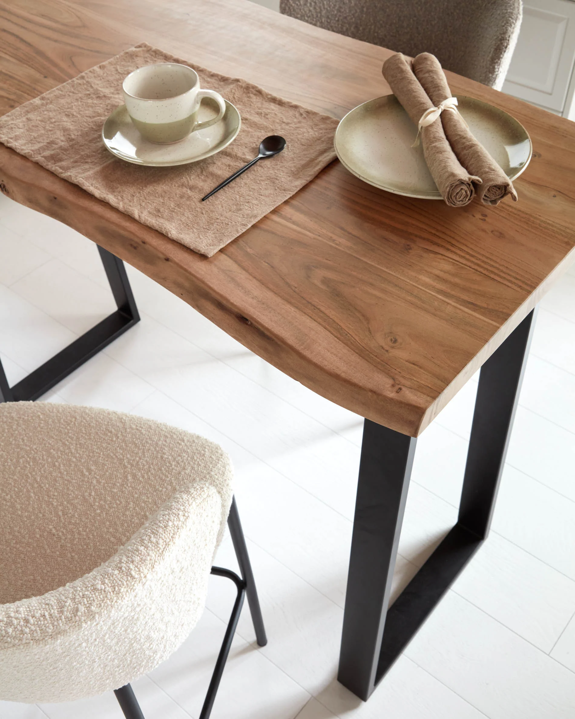 Alaia bar table made from solid acacia wood with natural finish, 140 x 60 cm - Image 4