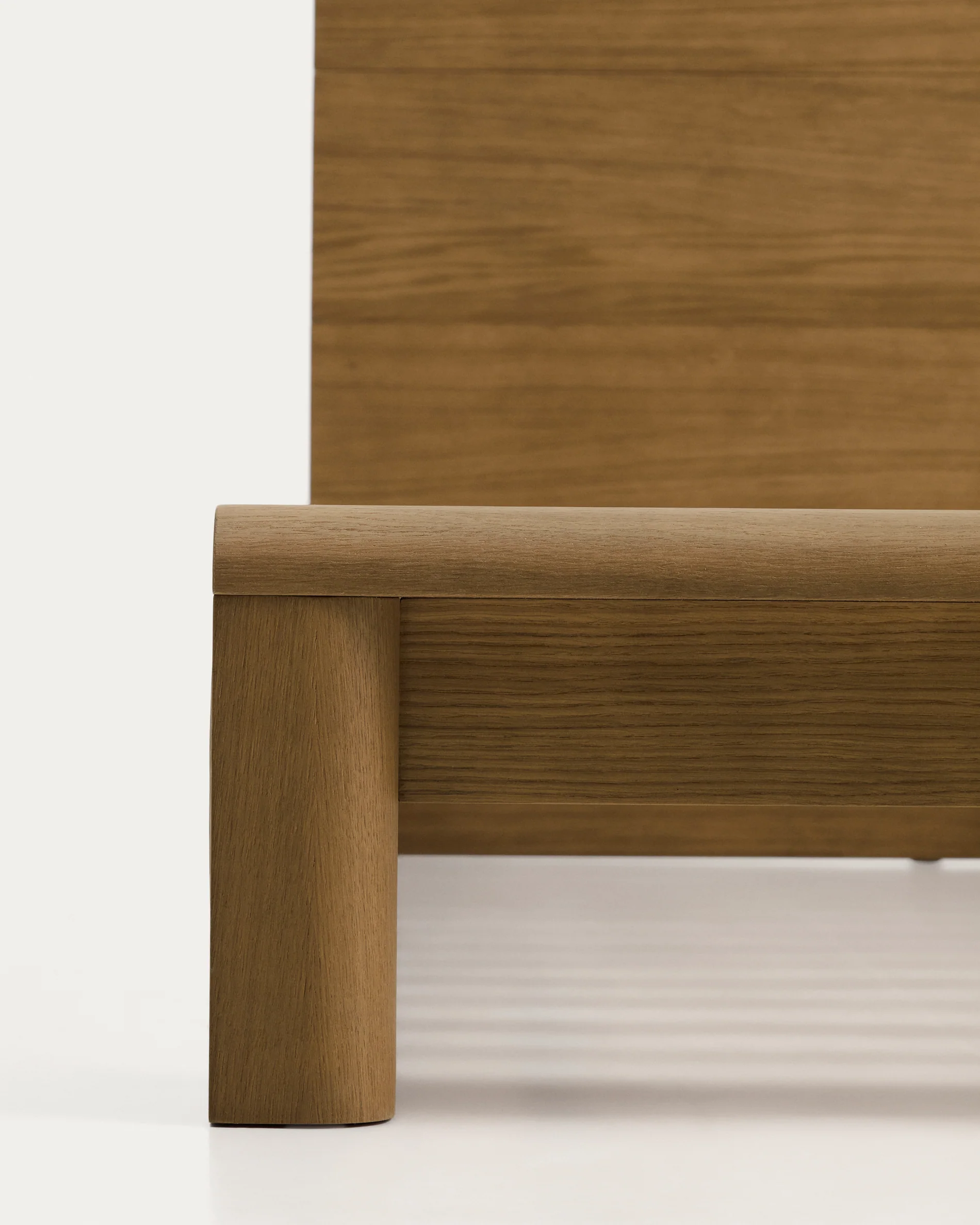 Arelida bed made of oak veneer and solid oak wood with light brown finish for 180 x 200 cm mattress FSC Mix Credit - Image 3