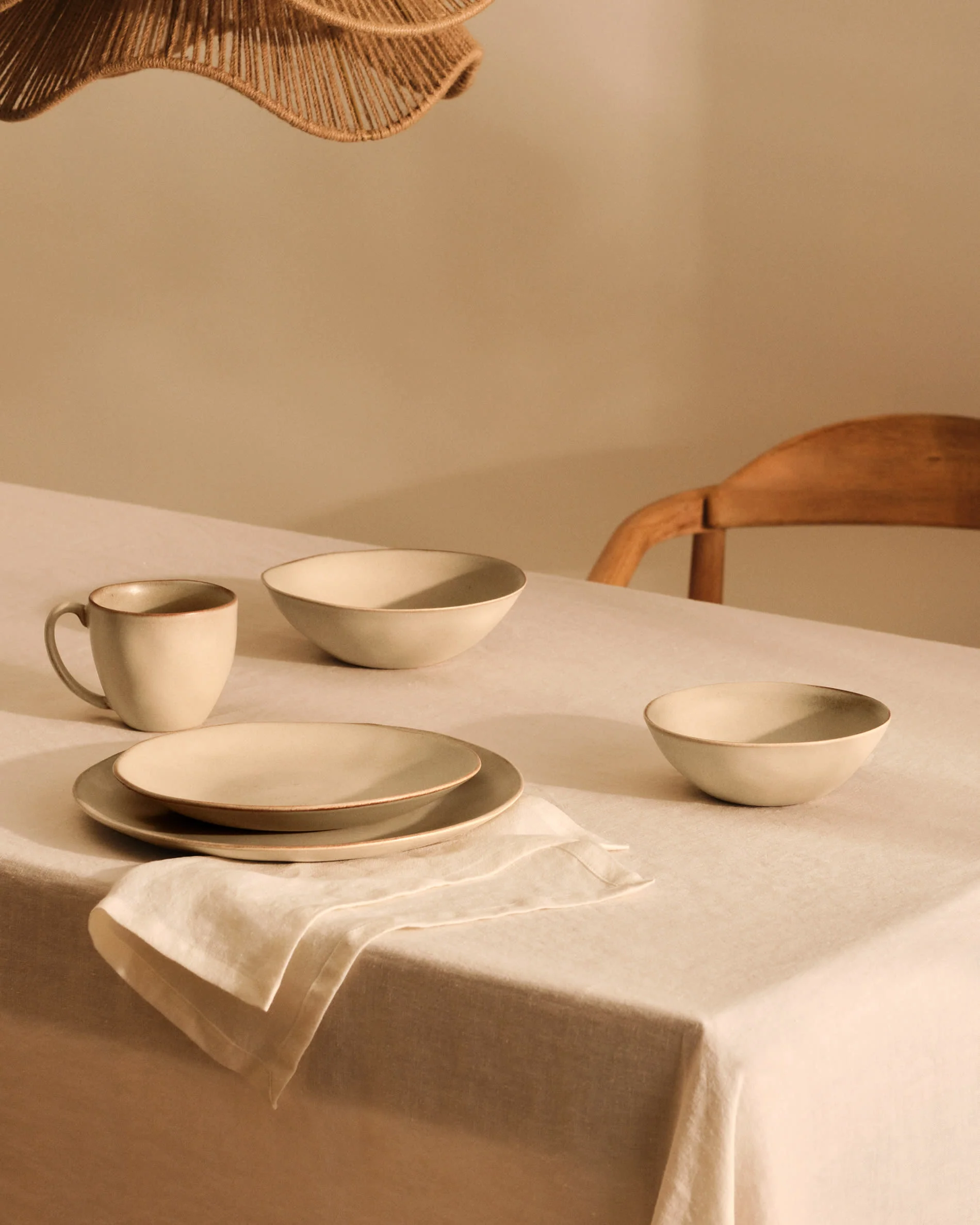 Banyoles ceramic mug in brown - Image 4
