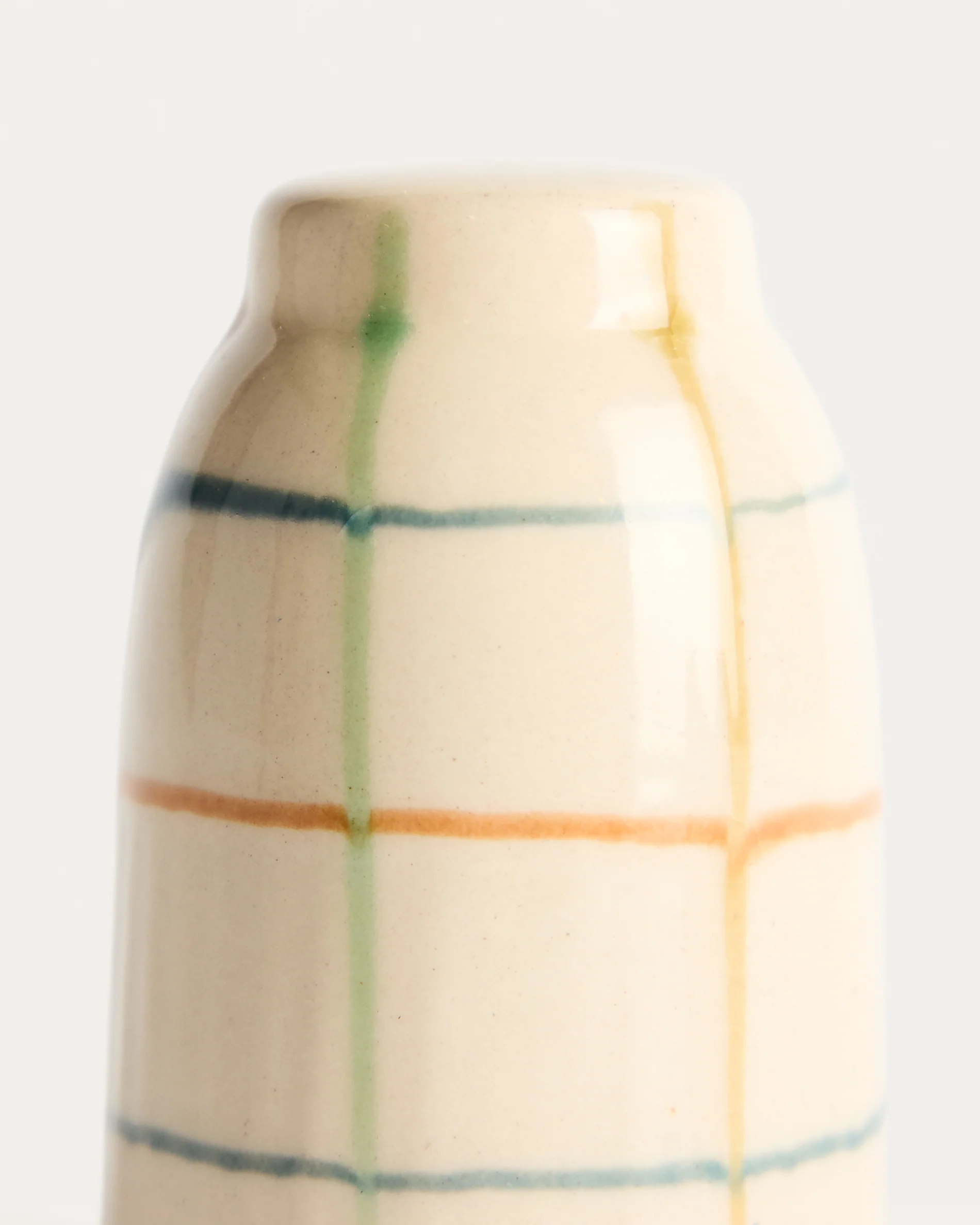 Belor set of ceramic salt and pepper shakers with multicoloured lines - Image 5