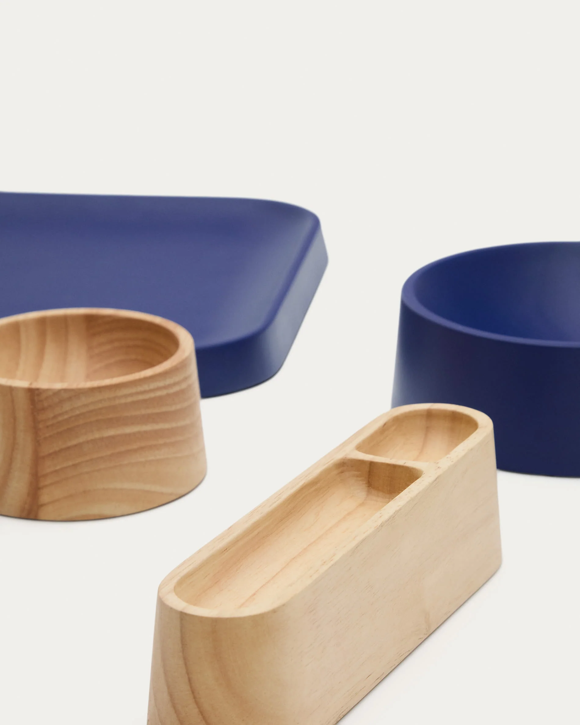Bletz set of serving dishes for snacks made of acacia wood in a natural, blue finish FSC 100% - Image 3