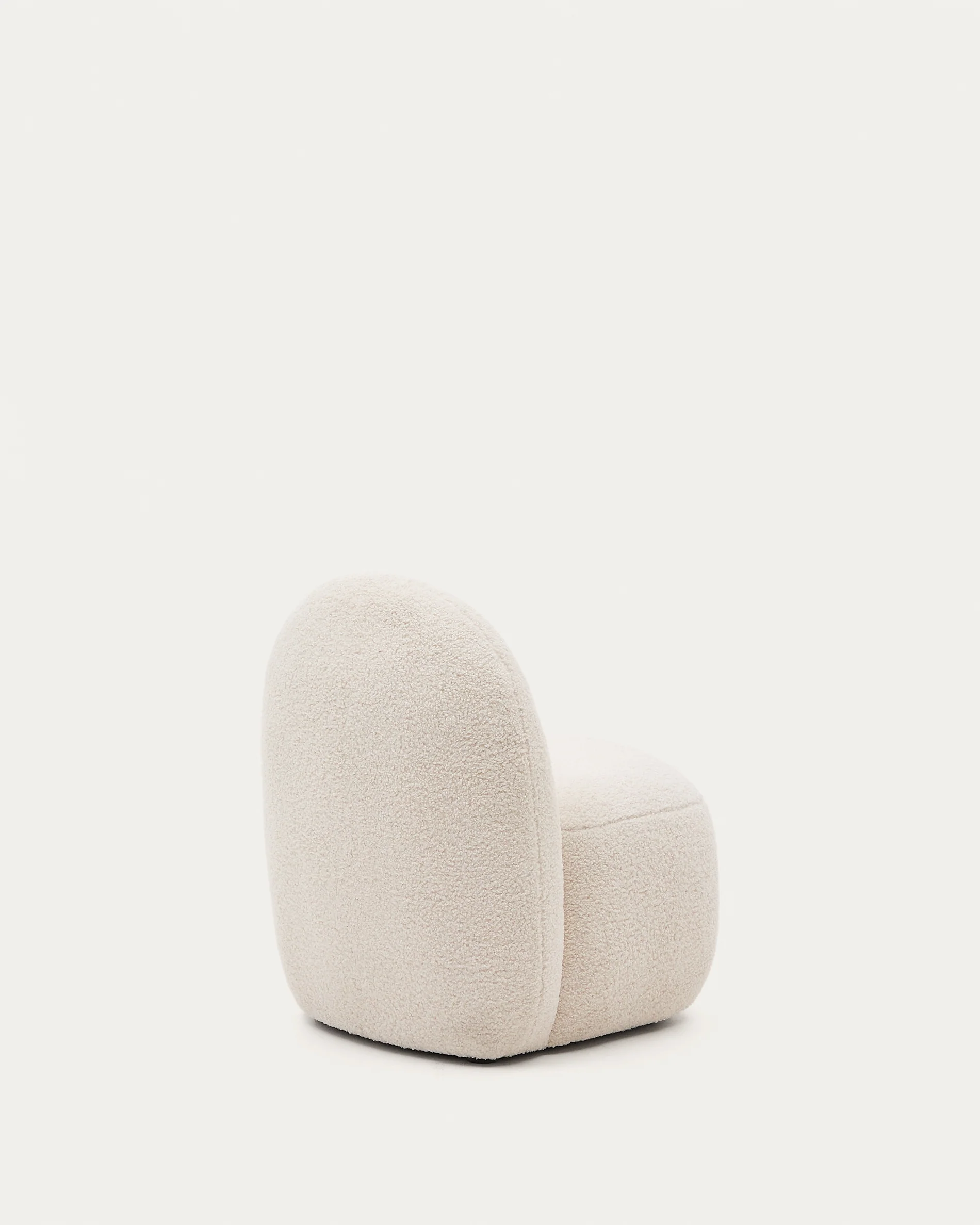 Bucky child’s armchair in white bouclé FSC 100% - Image 7