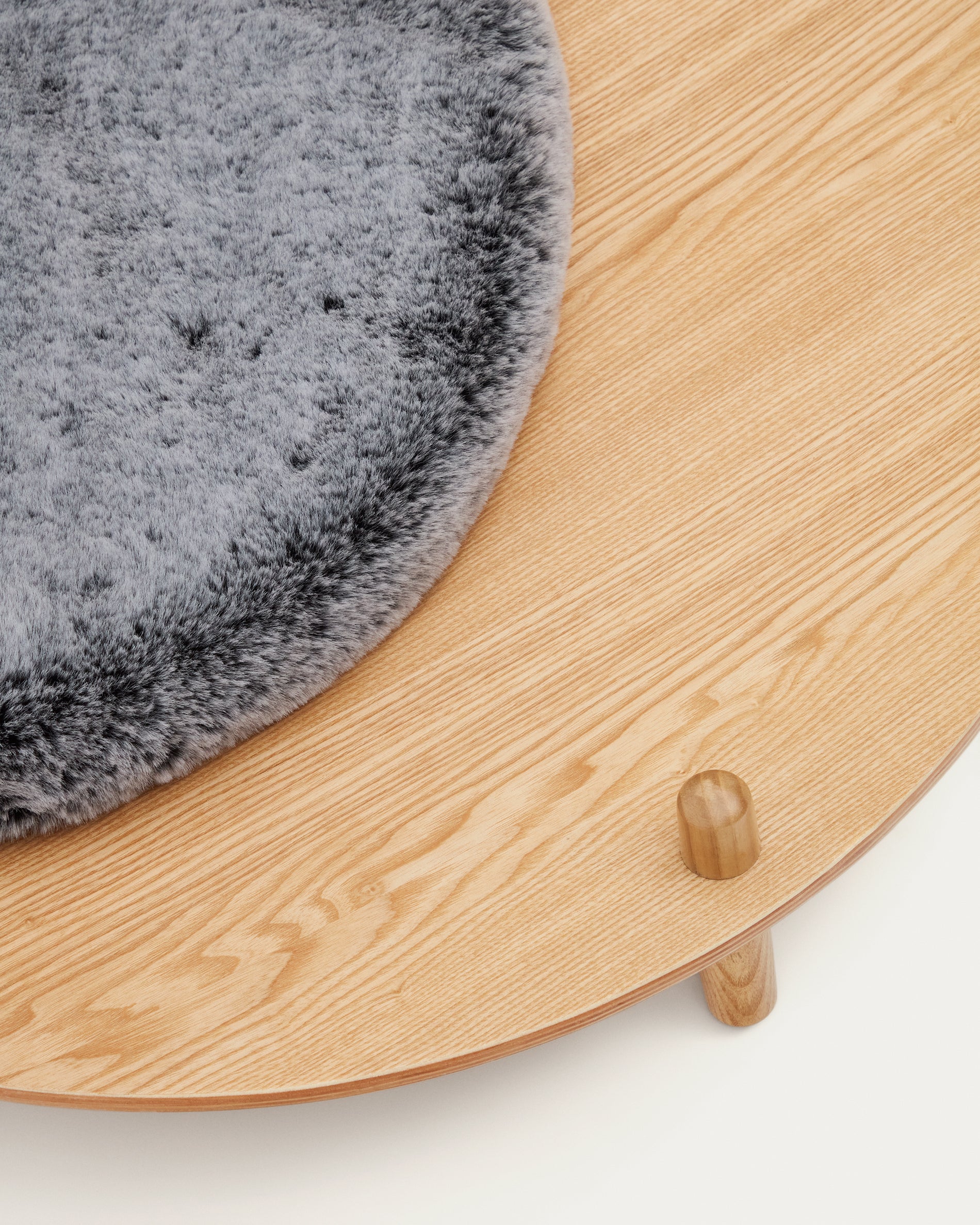 Bunola bed for pets made of ash plywood and cushion in grey fur, Ø 70 cm - Image 4