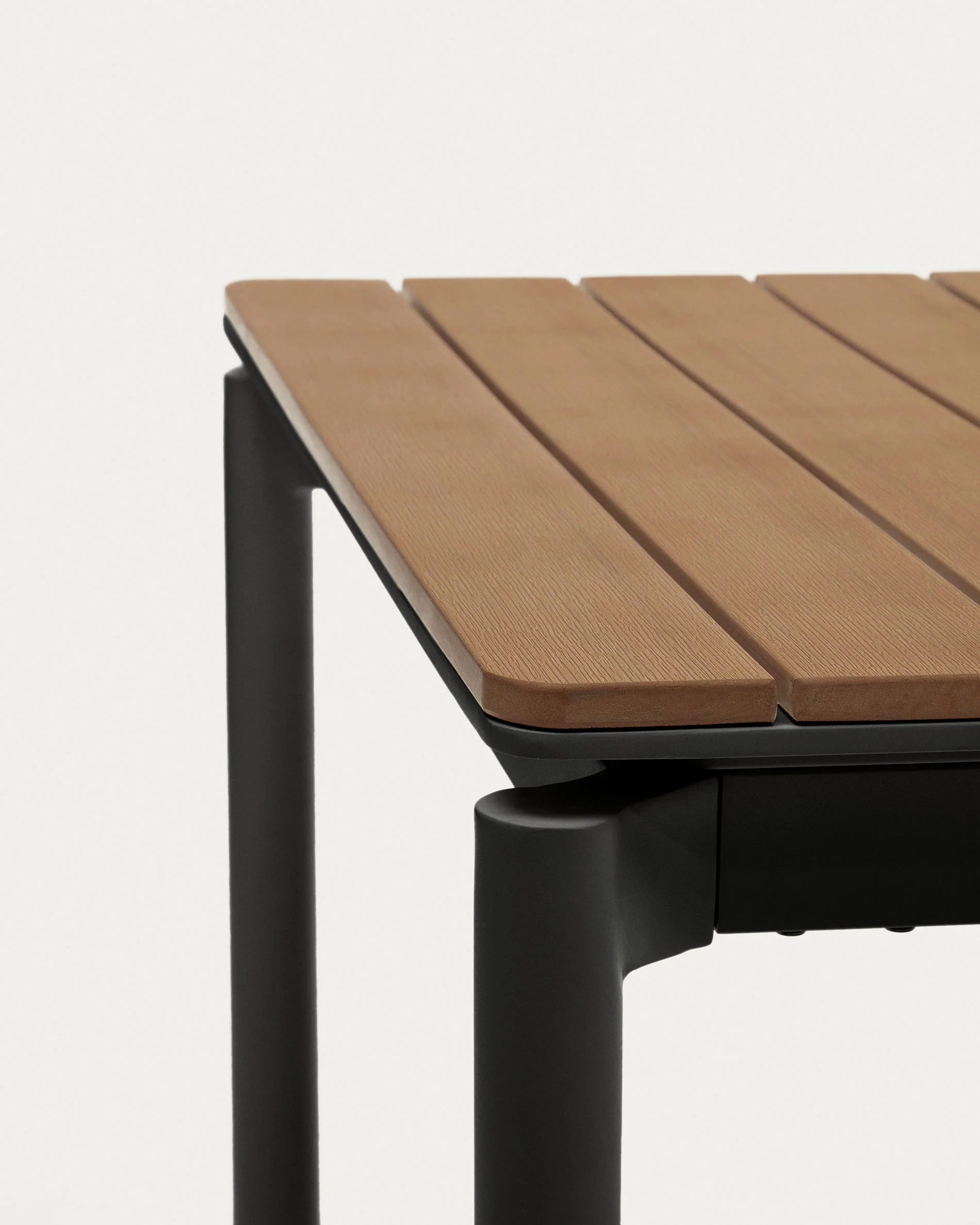 Canyelles extendable outdoor table, plastic lumber & matte black aluminium, 140 (200) x 90 cm - Image 3