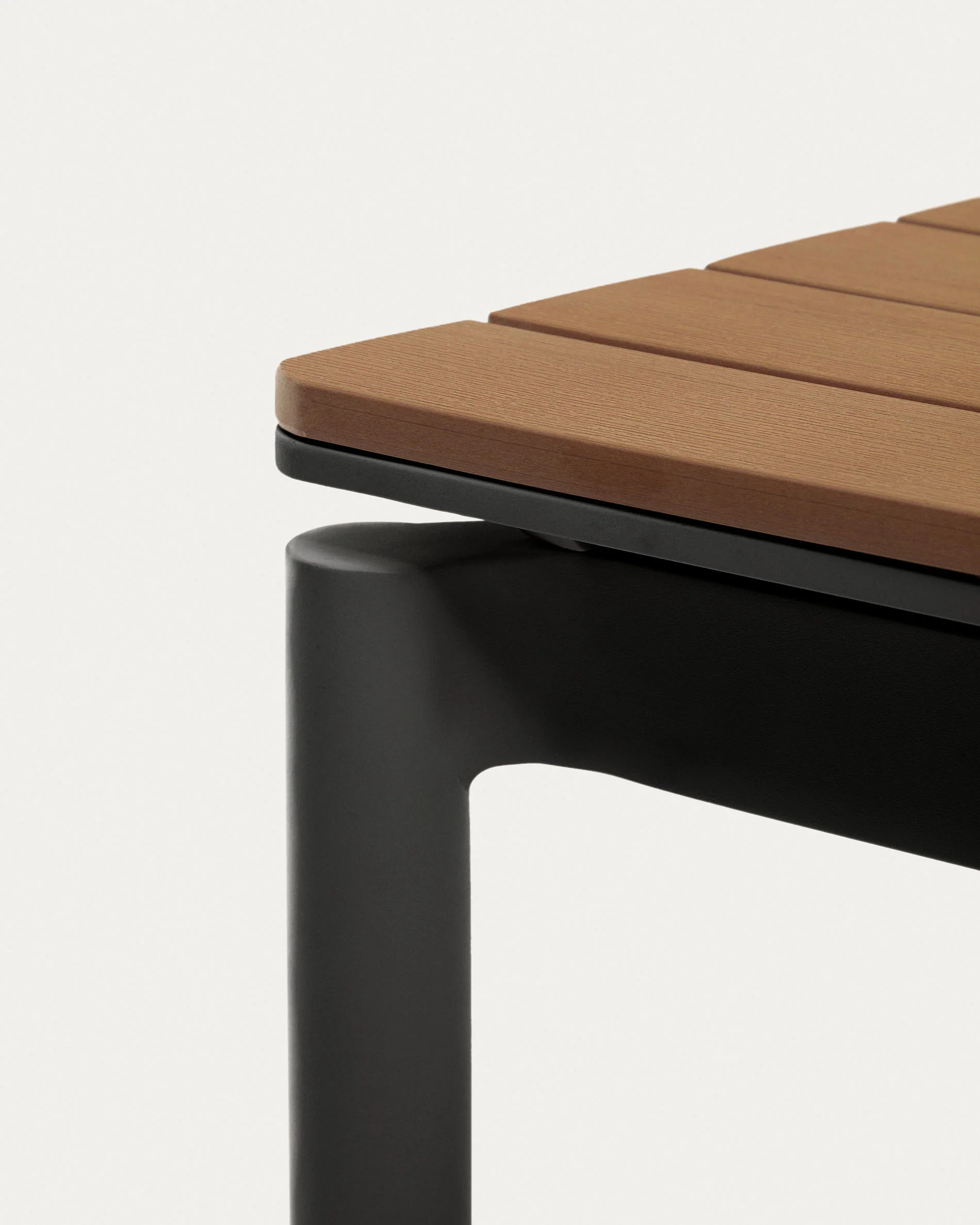 Canyelles extendable outdoor table, plastic lumber & matte black aluminium, 140 (200) x 90 cm - Image 5