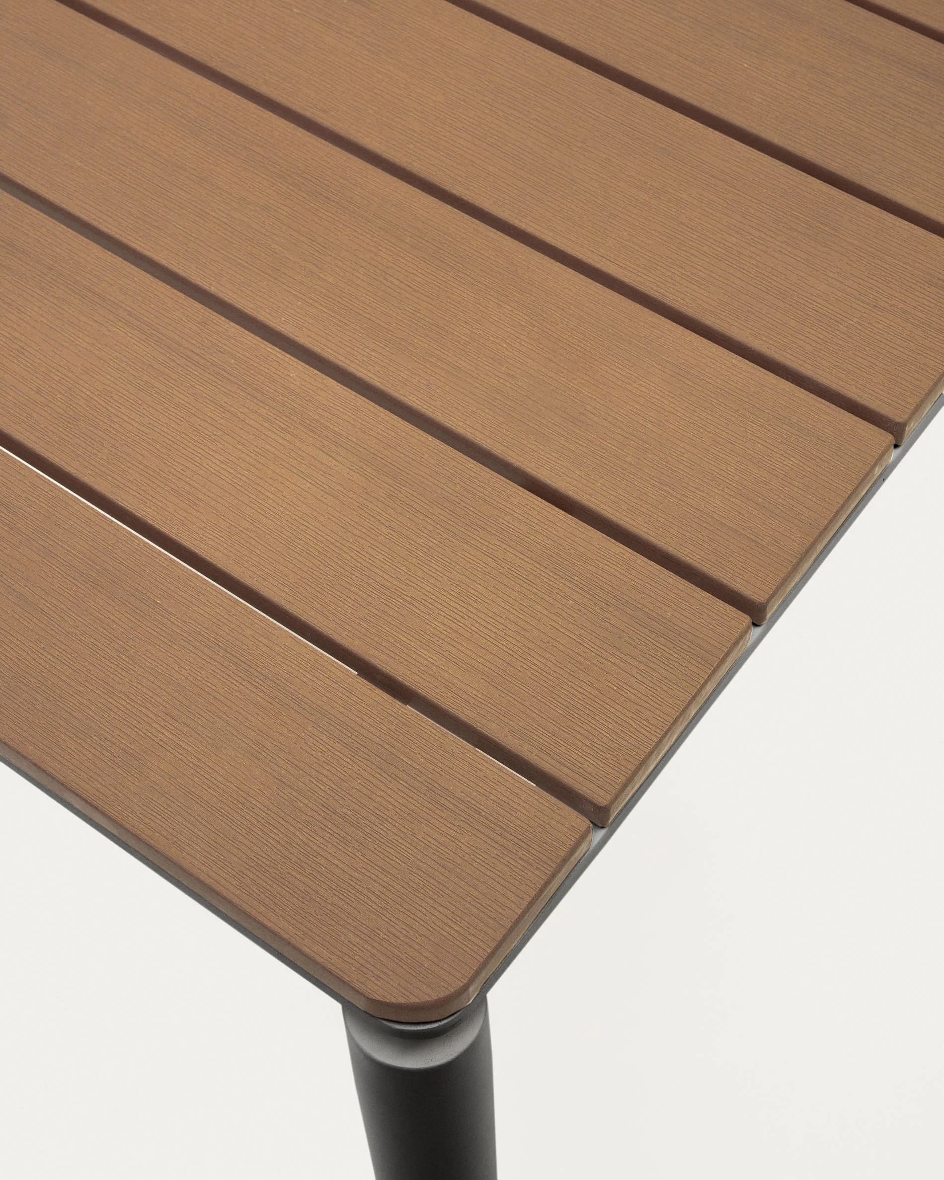 Canyelles extendable outdoor table, plastic lumber & matte black aluminium, 140 (200) x 90 cm - Image 7