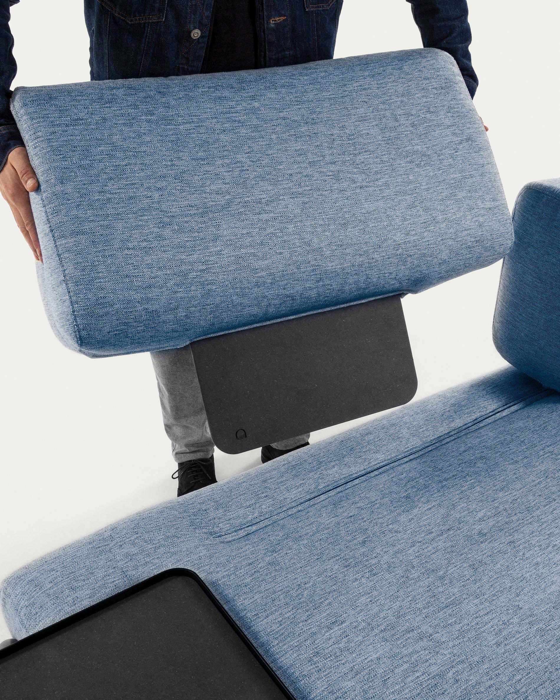 Compo 3-seater sofa in blue with small tray 232 cm - Image 5