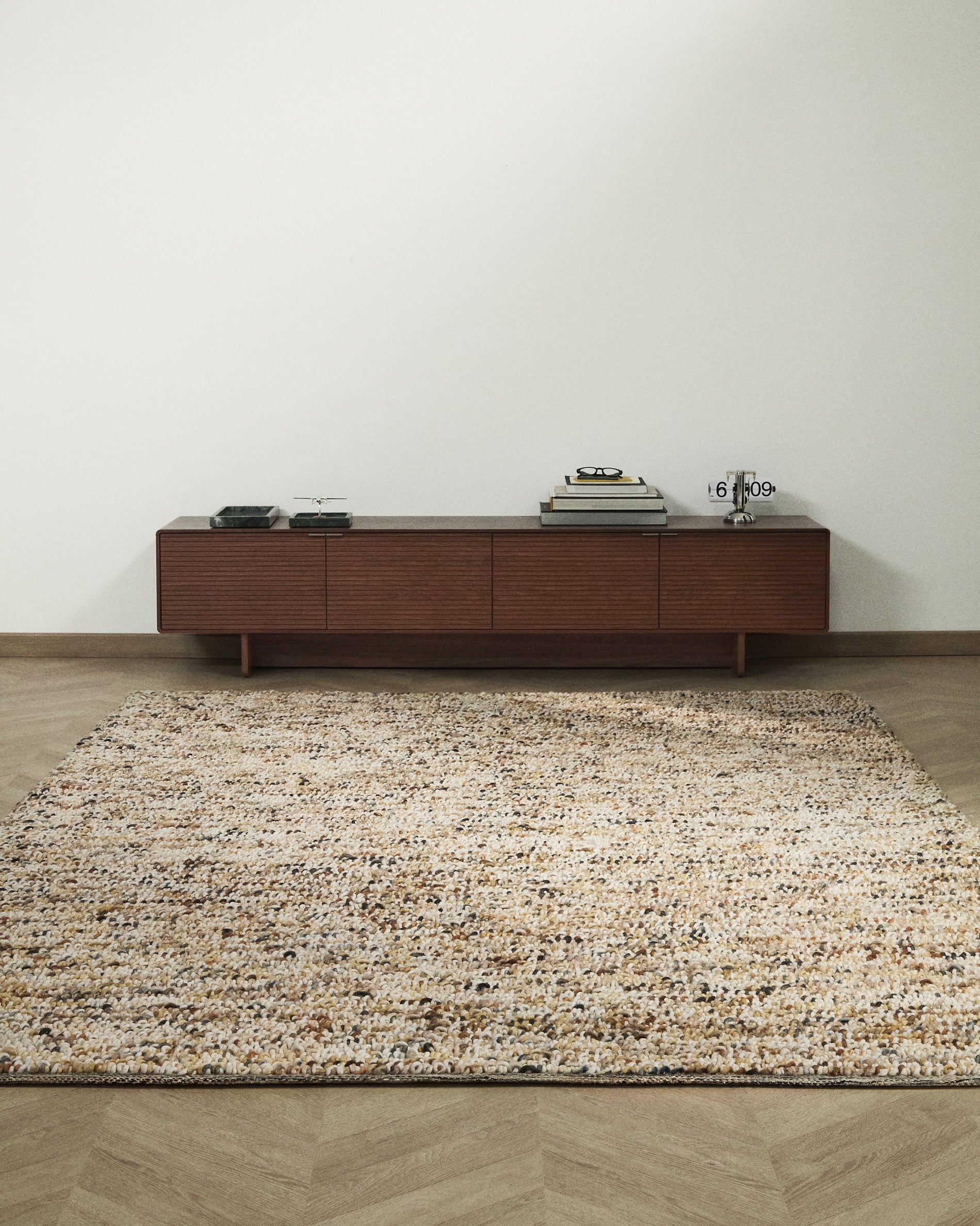 Elanis multicoloured bouclé wool rug 200 x 300cm - Image 6