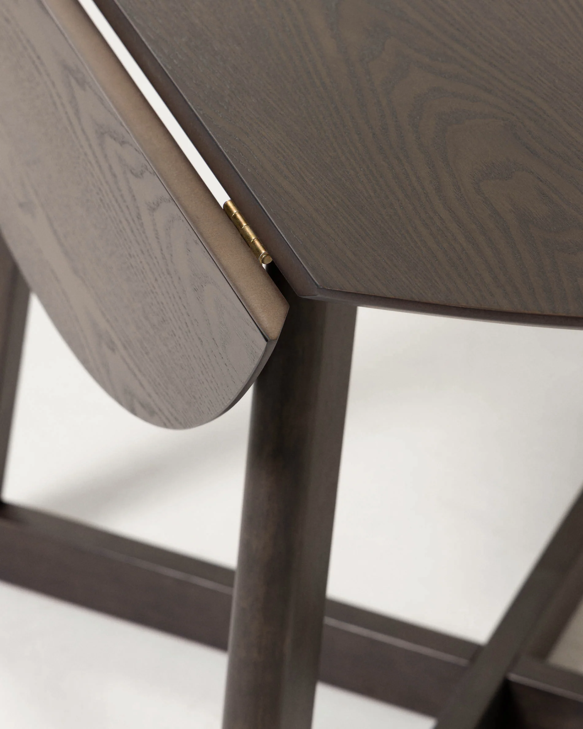 Extendable Maryse 70 (120) x 75 cm table in an ash finish - Image 6