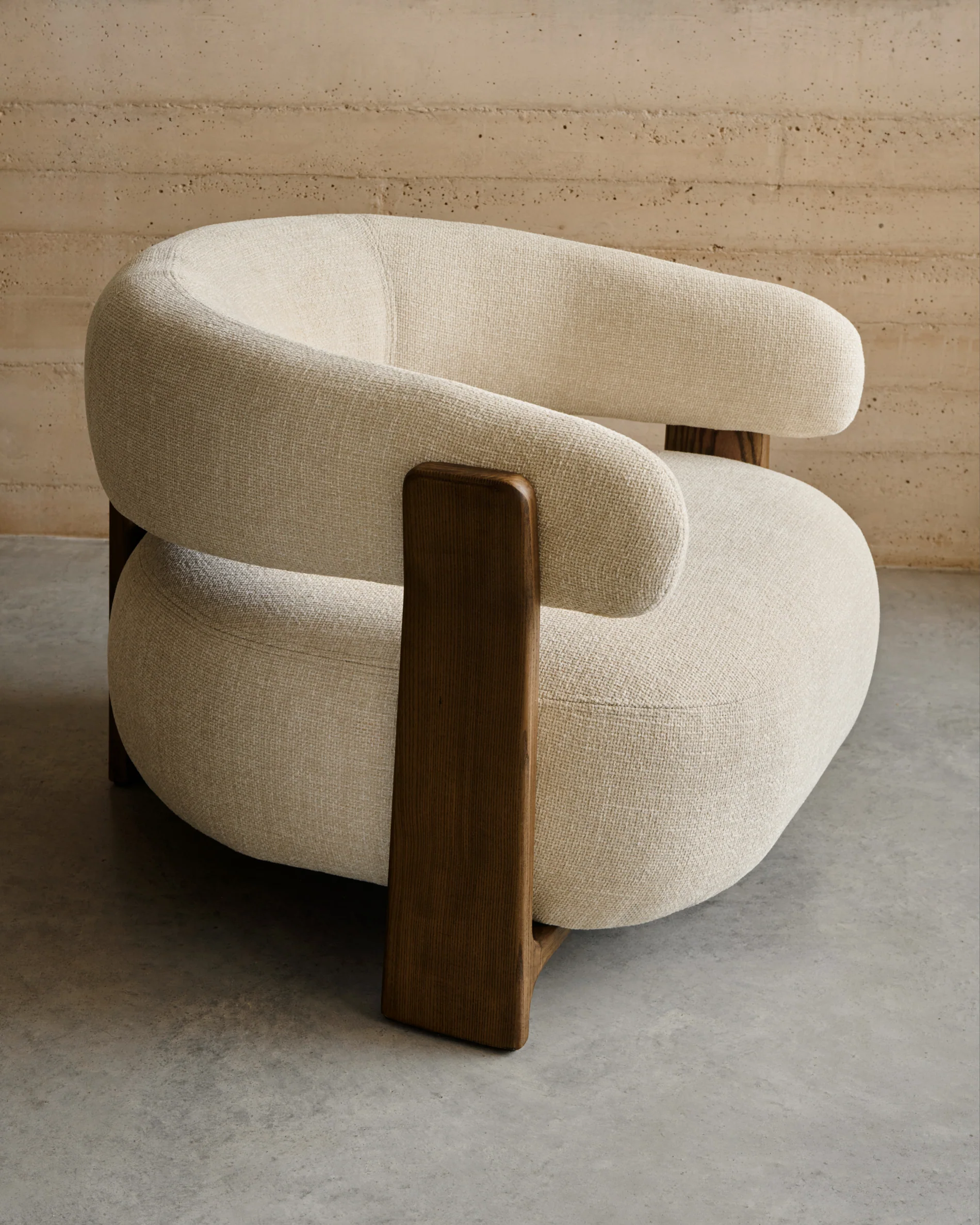 Granite beige chenille armchair with solid ash wood legs in a walnut finish FSC 100% - Image 7