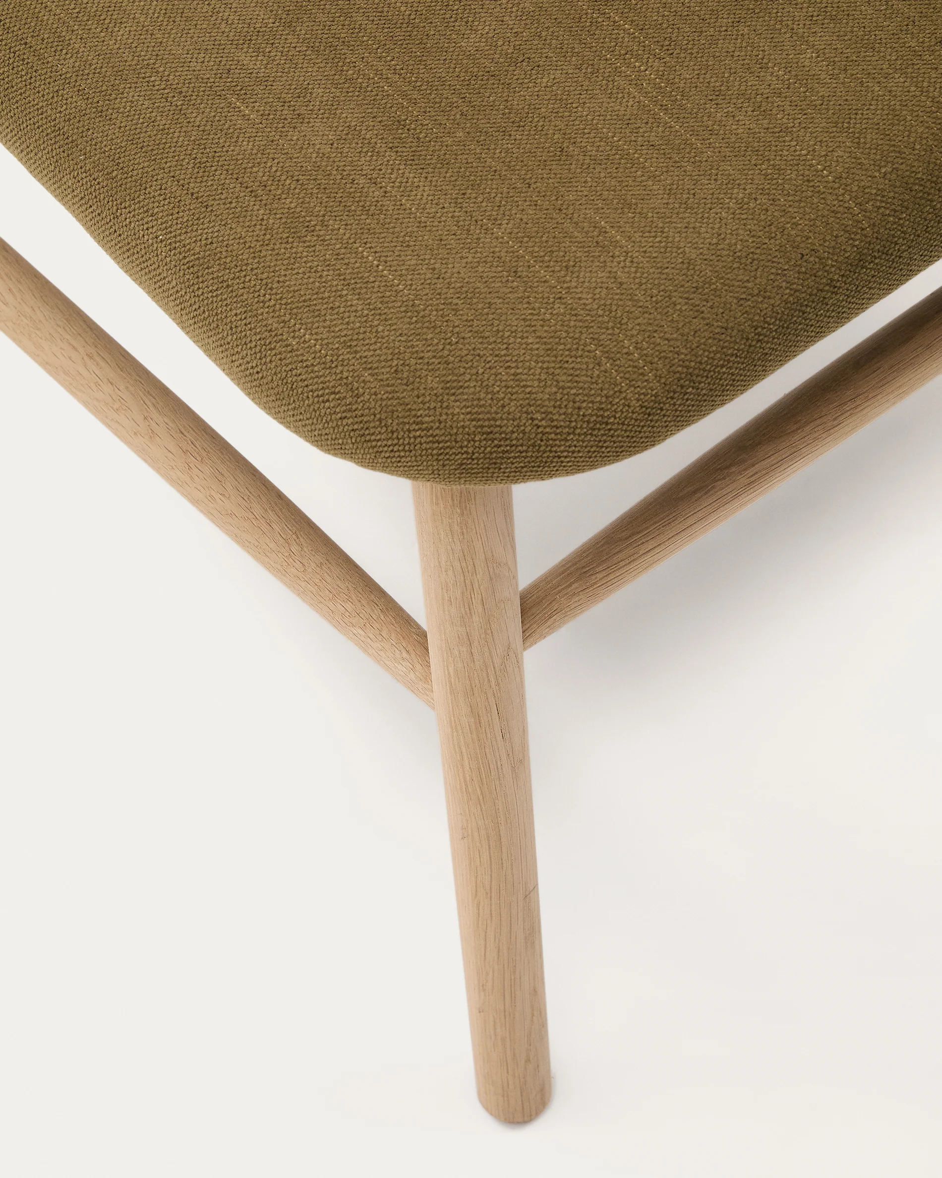 Helda armchair in green chenille and FSC Mix Credit solid oak wood - Image 5