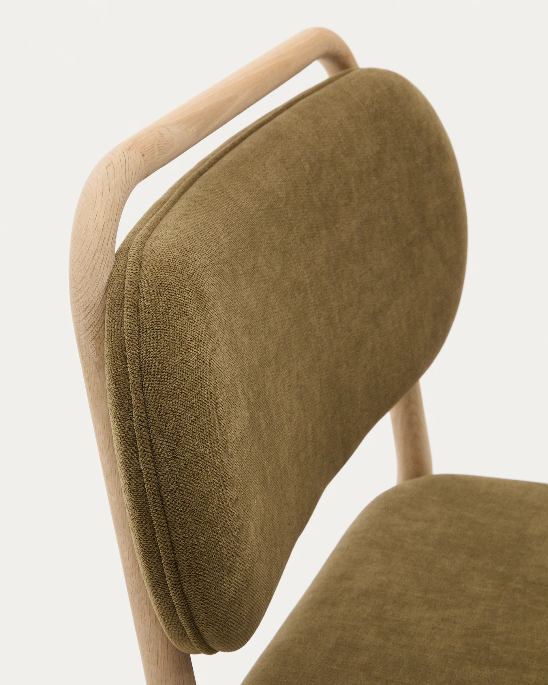 Helda armchair in green chenille and FSC Mix Credit solid oak wood - Image 7