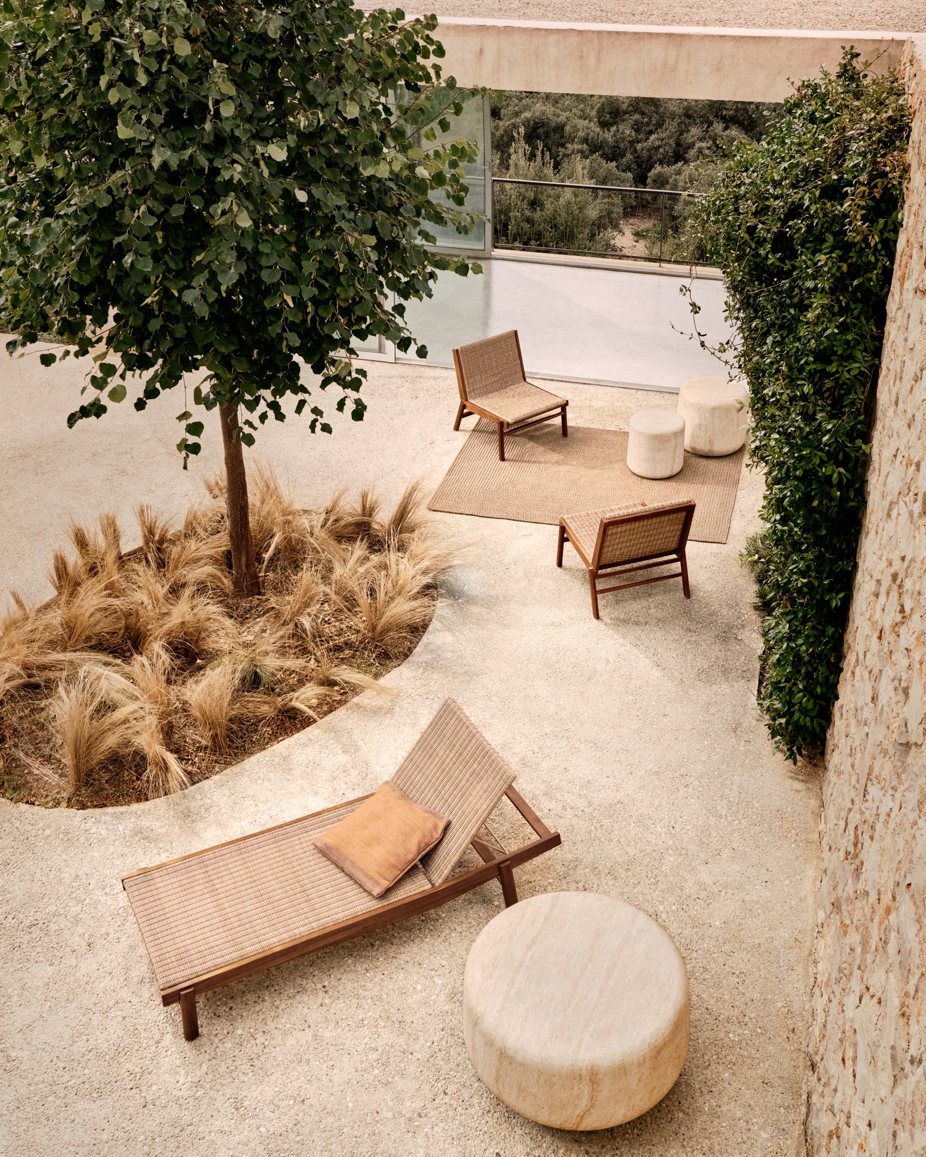 Itani armchair in FSC 100% solid acacia wood and synthetic rattan - Image 7