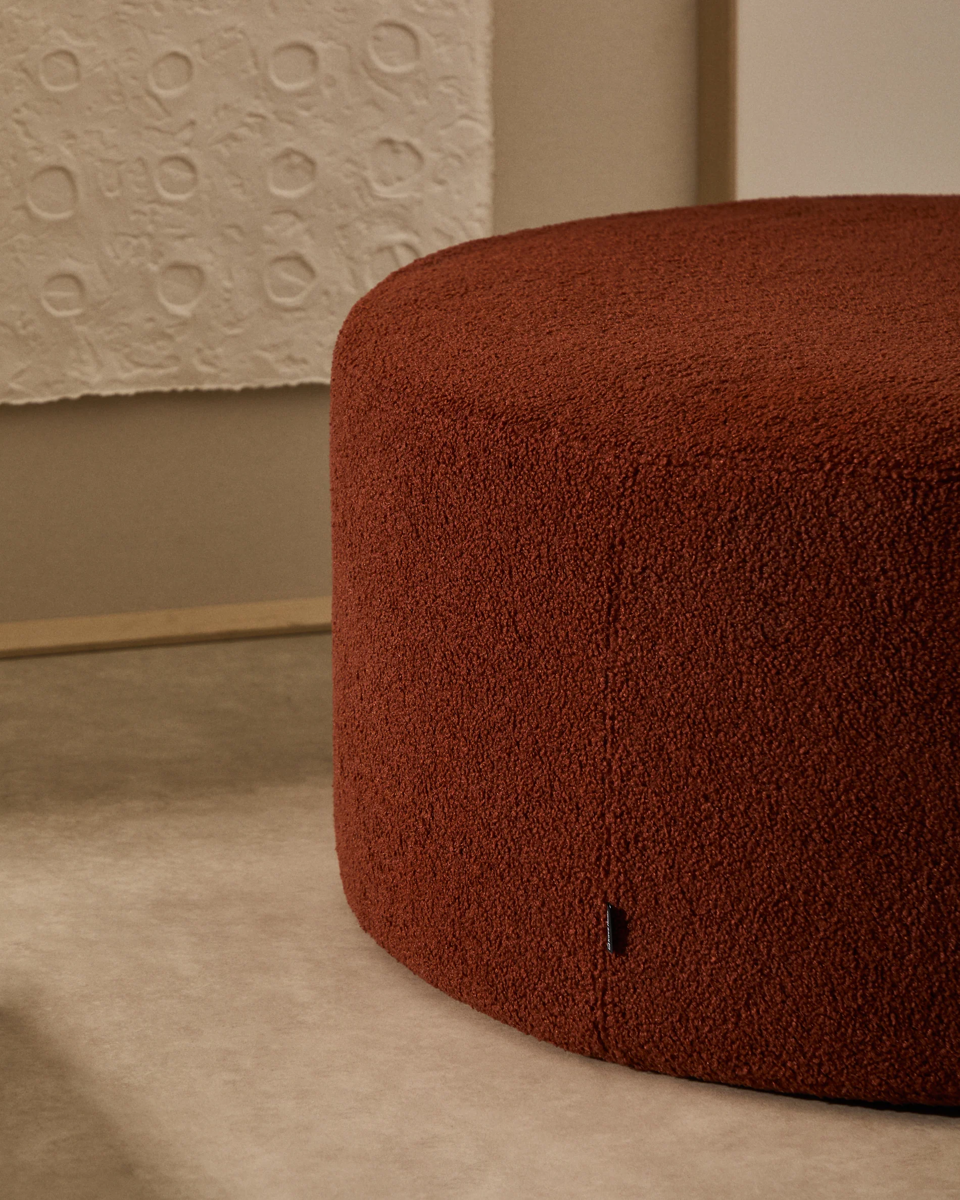 Kaeli footrest with removable cover in terracotta bouclé Ø 90 cm - Image 6