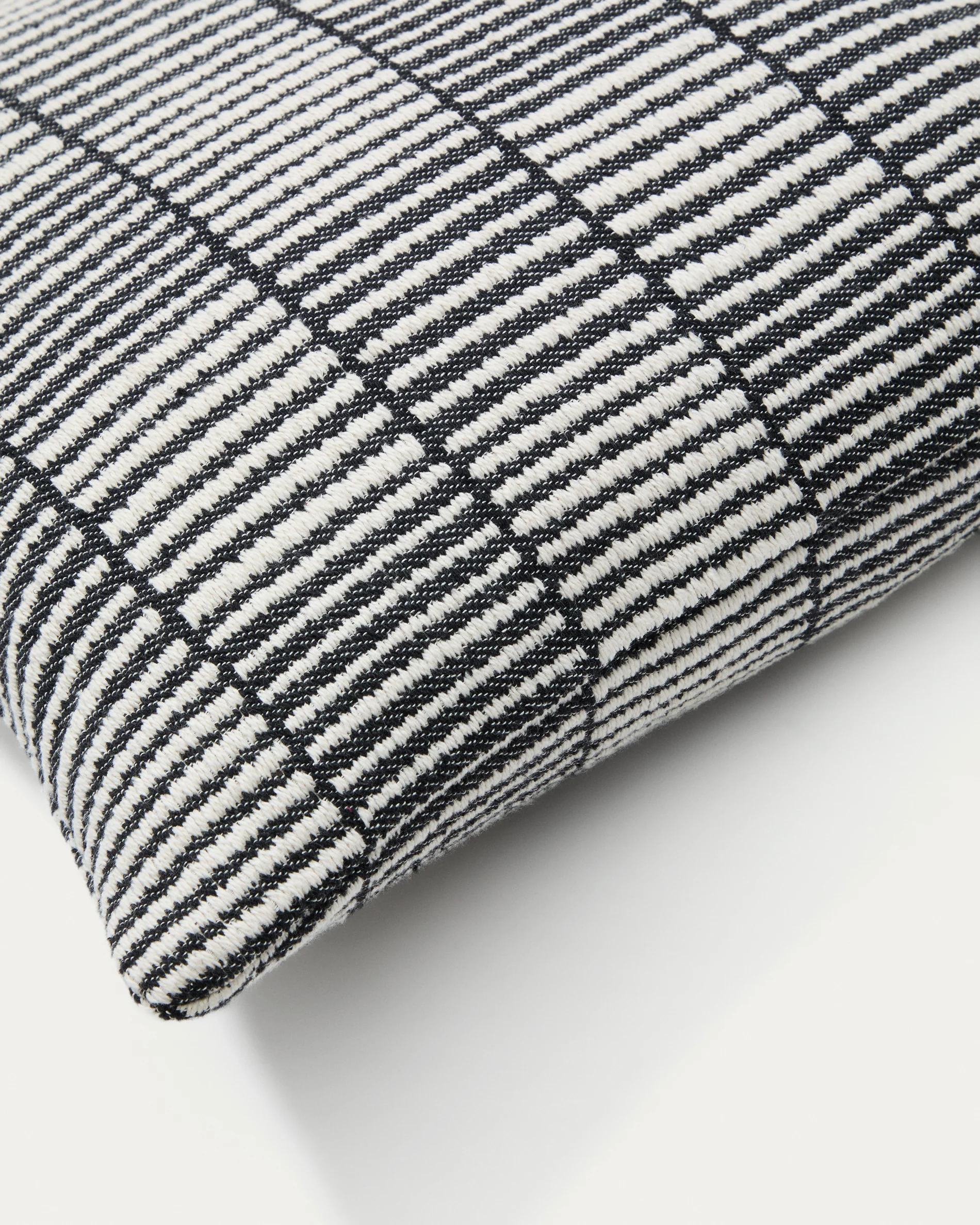 Levu black and white striped, 100% cotton cushion cover, 45 x 45 cm - Image 3