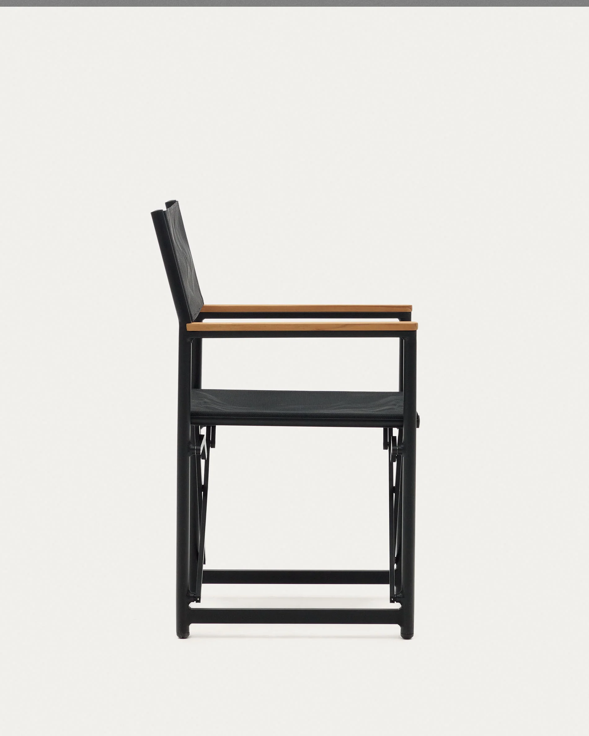 Llado black aluminium folding chair with solid teak armrests 100% outdoor suitable - Image 6