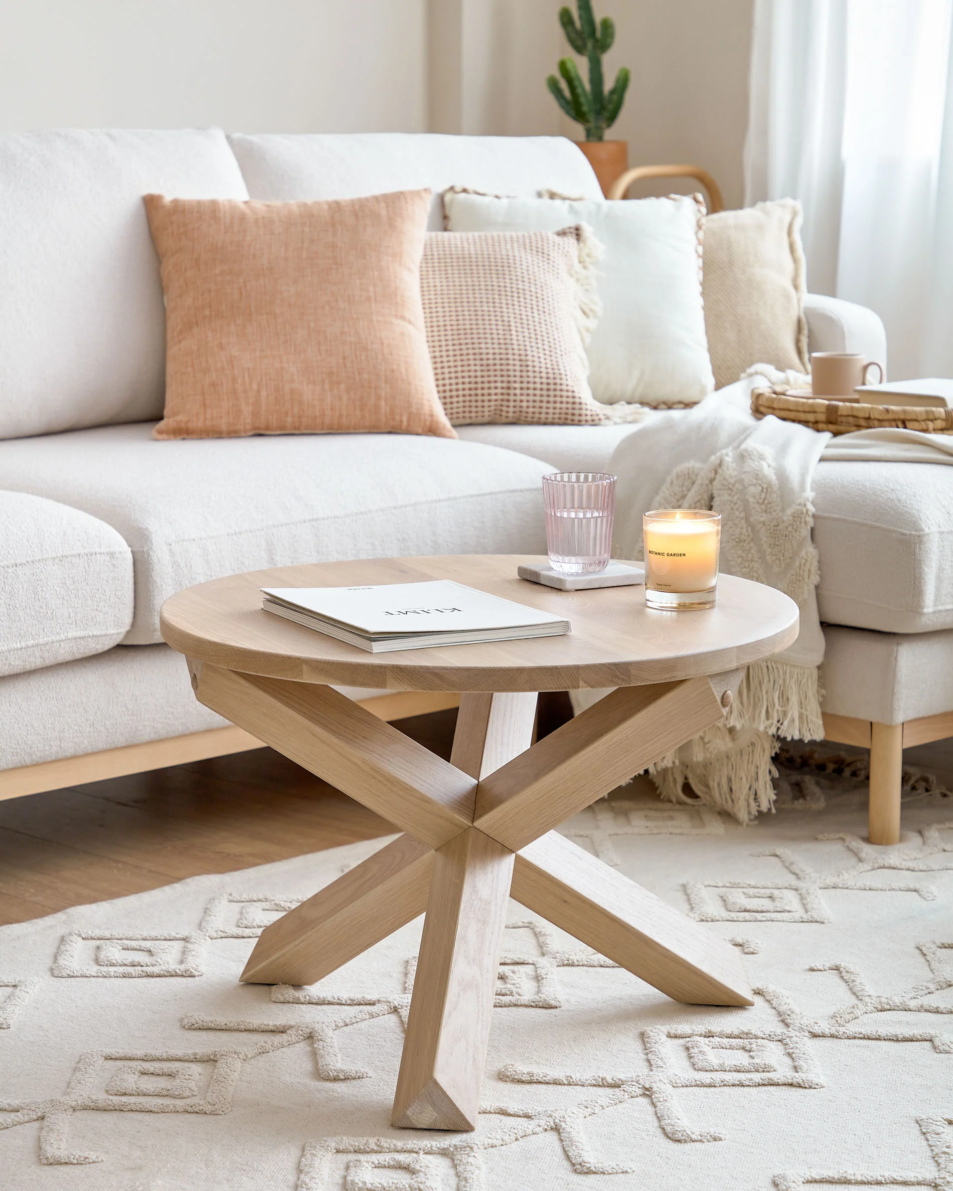 Lotus wood coffee table in solid oak wood, Ø 65 cm - Image 2