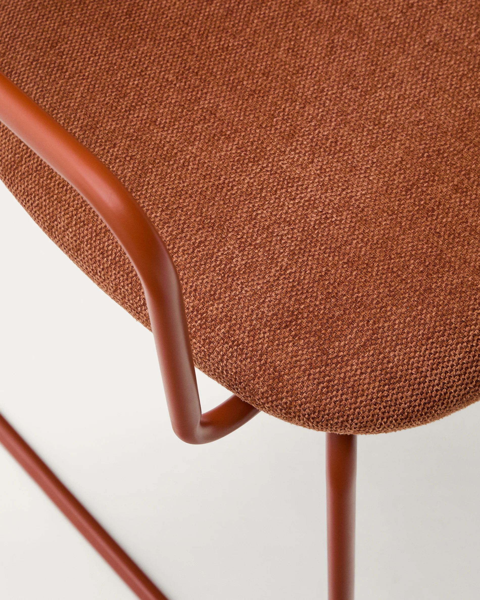 Meli chair with armrests in terracotta chenille with terracotta metal frame FSC Mix Credit - Image 5