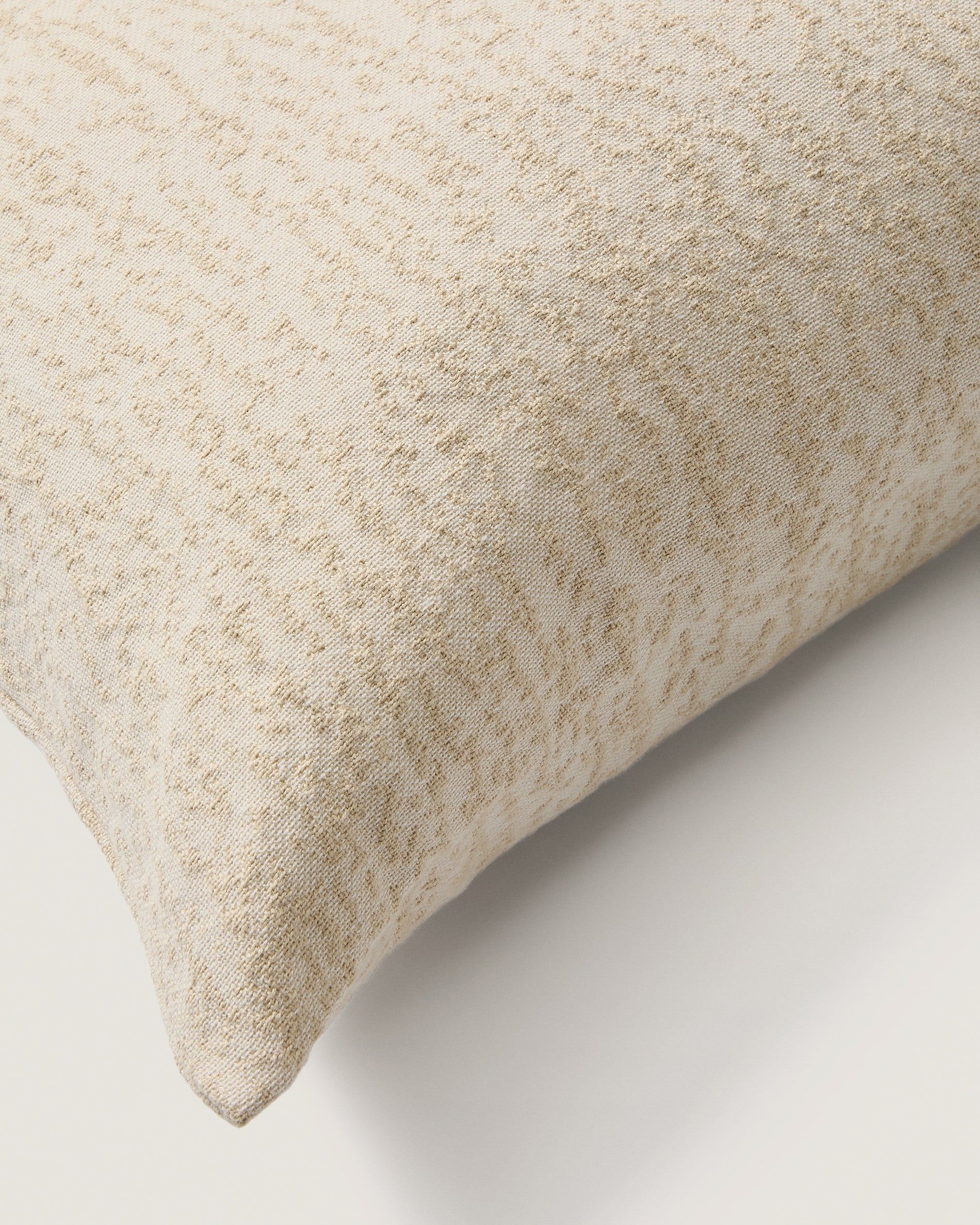 Melien cushion cover in natural dot jacquard 50 x 50 cm - Image 3