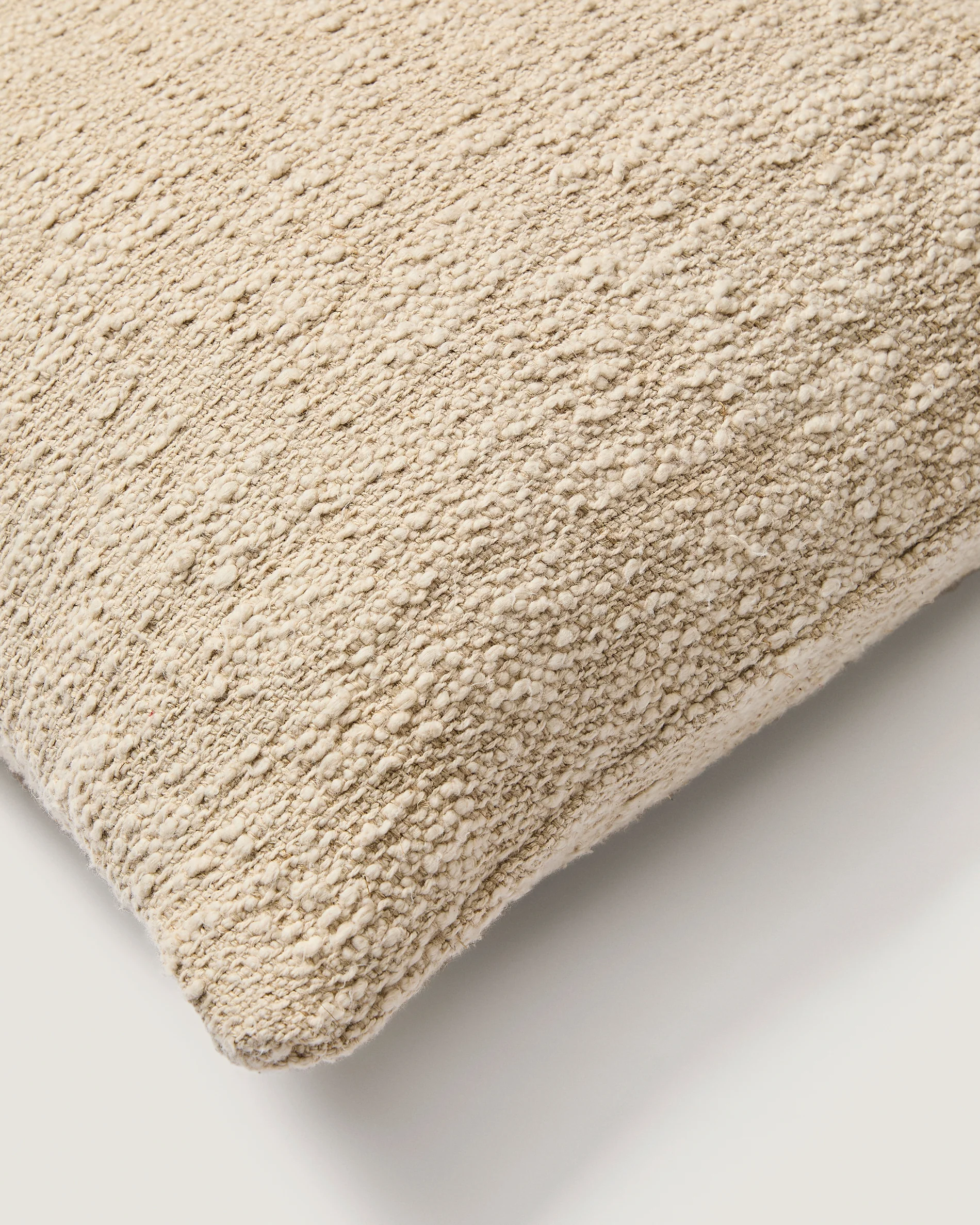 Mevia cushion cover in beige linen blend 50 x 50 cm - Image 3