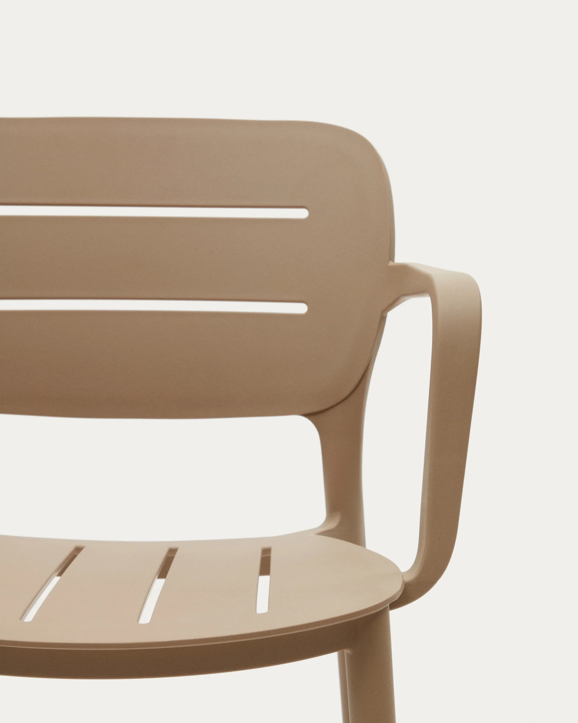 Morella stackable outdoor chair in beige - Image 3
