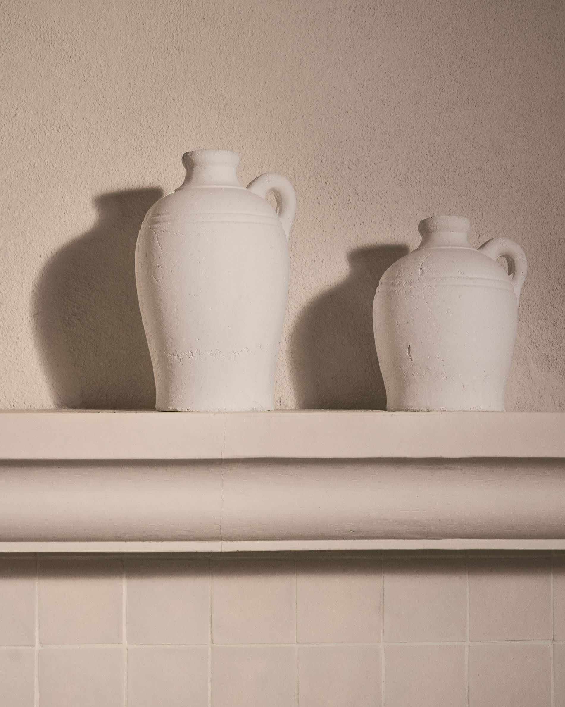 Palafrugell terracotta vase in white, 36.5 cm - Image 4