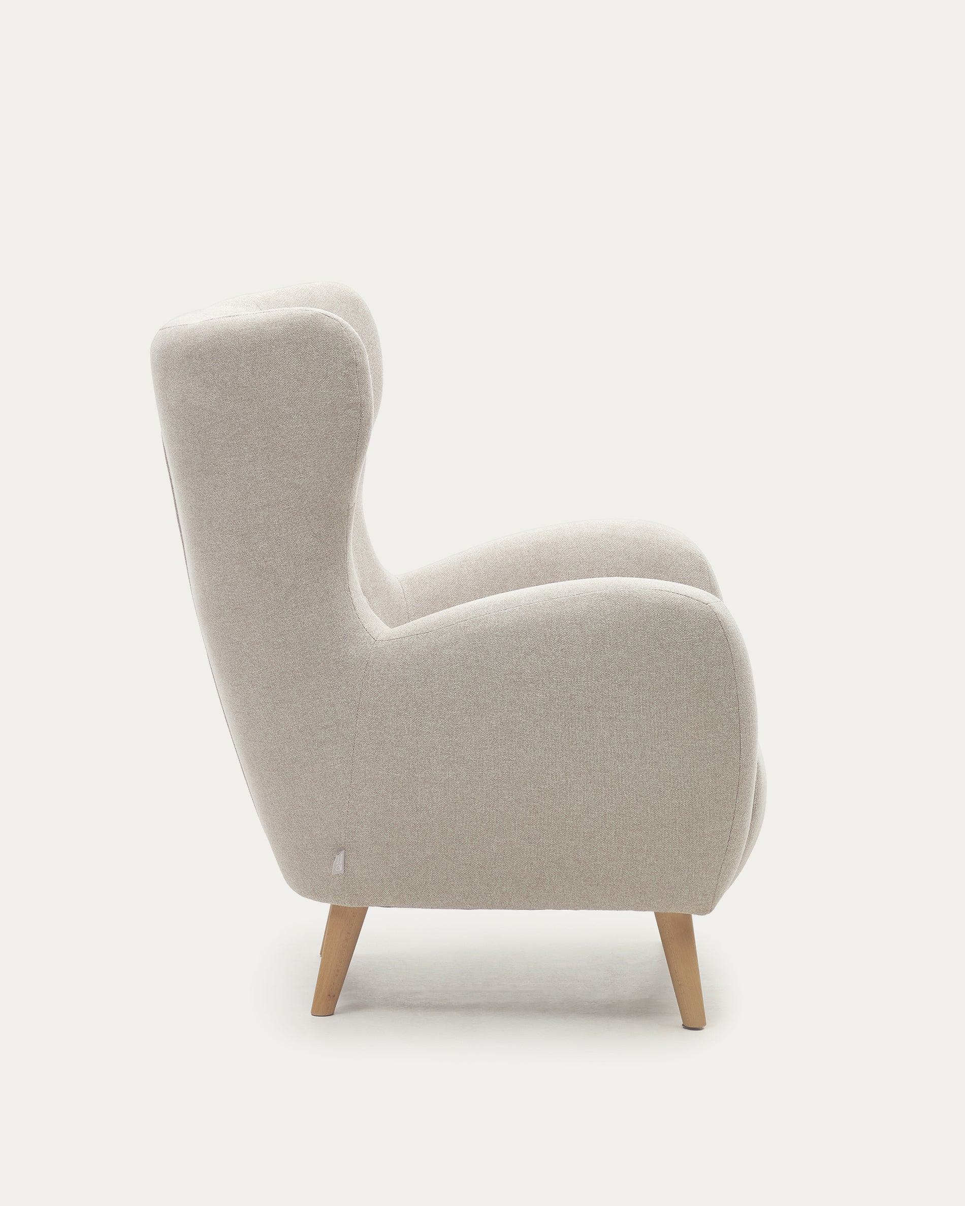 Patio beige armchair with solid beech wood legs FSC Mix Credit - Image 6