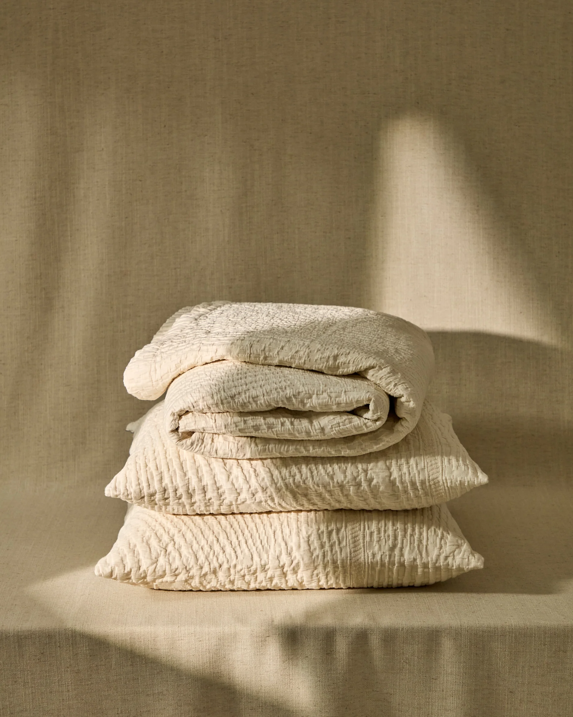 Raylo bedspread in 100% cotton with striped structure for 150/160 cm bed - Image 6