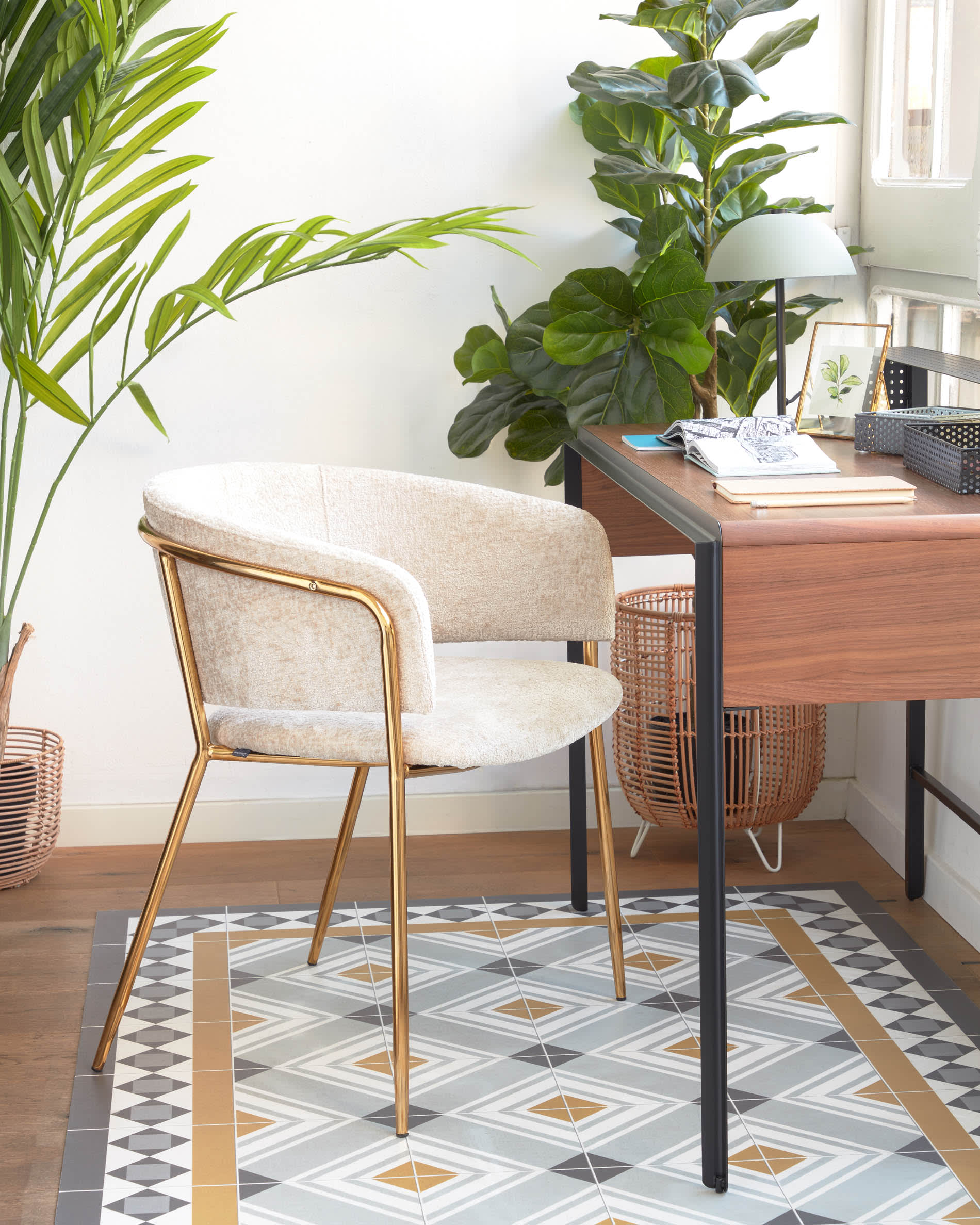 Runnie chair in beige chenille with steel legs and gold finish - Image 2