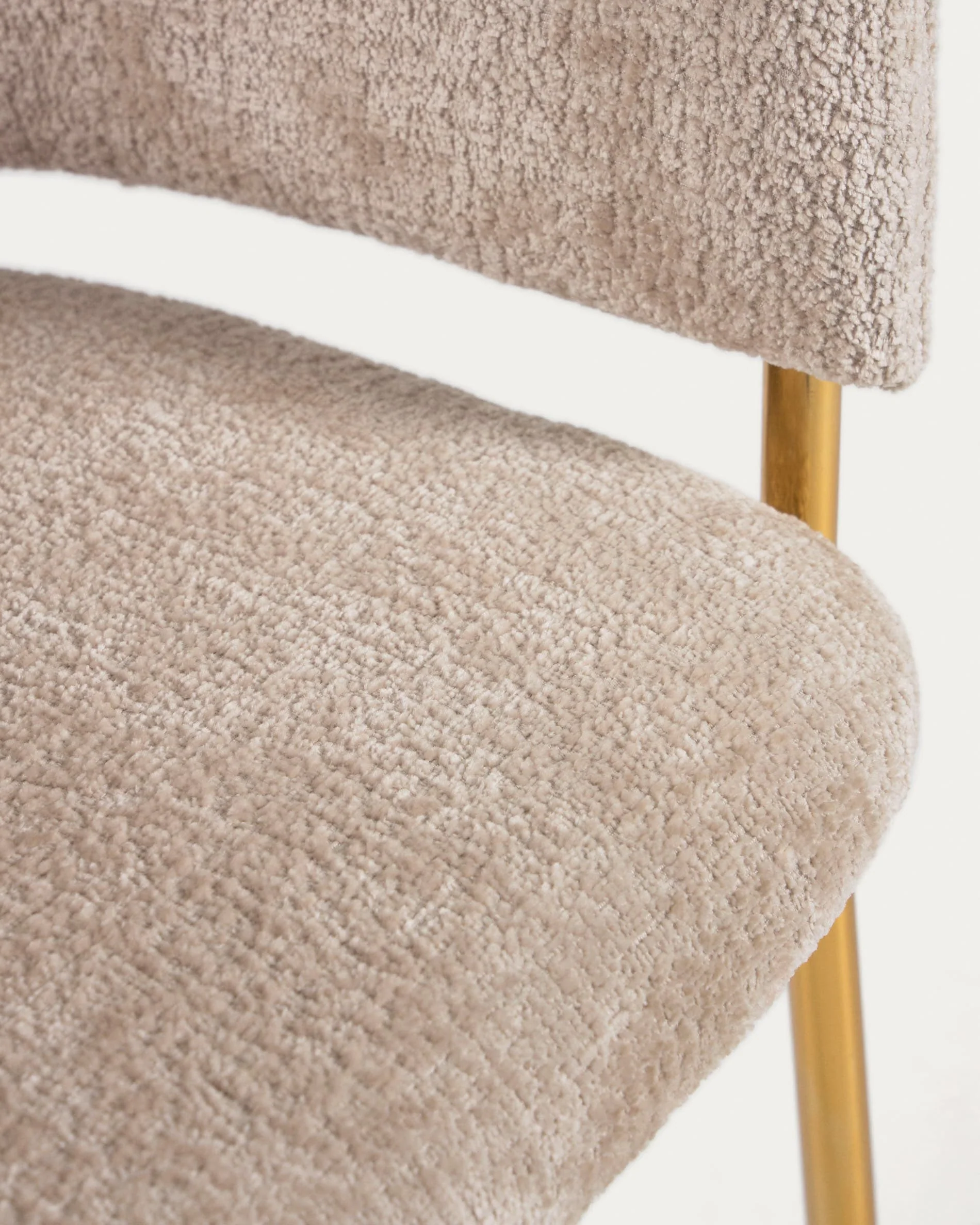 Runnie chair in beige chenille with steel legs and gold finish - Image 3