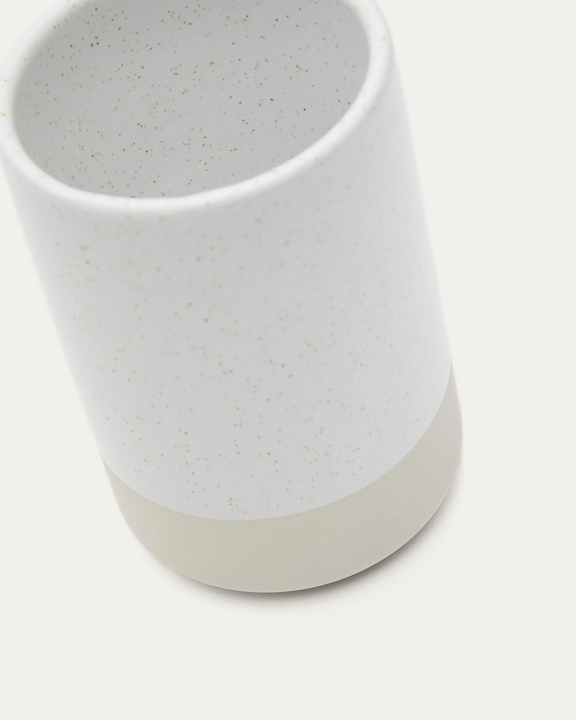 Selis Beige and White Stoneware Toothbrush Holder - Image 2