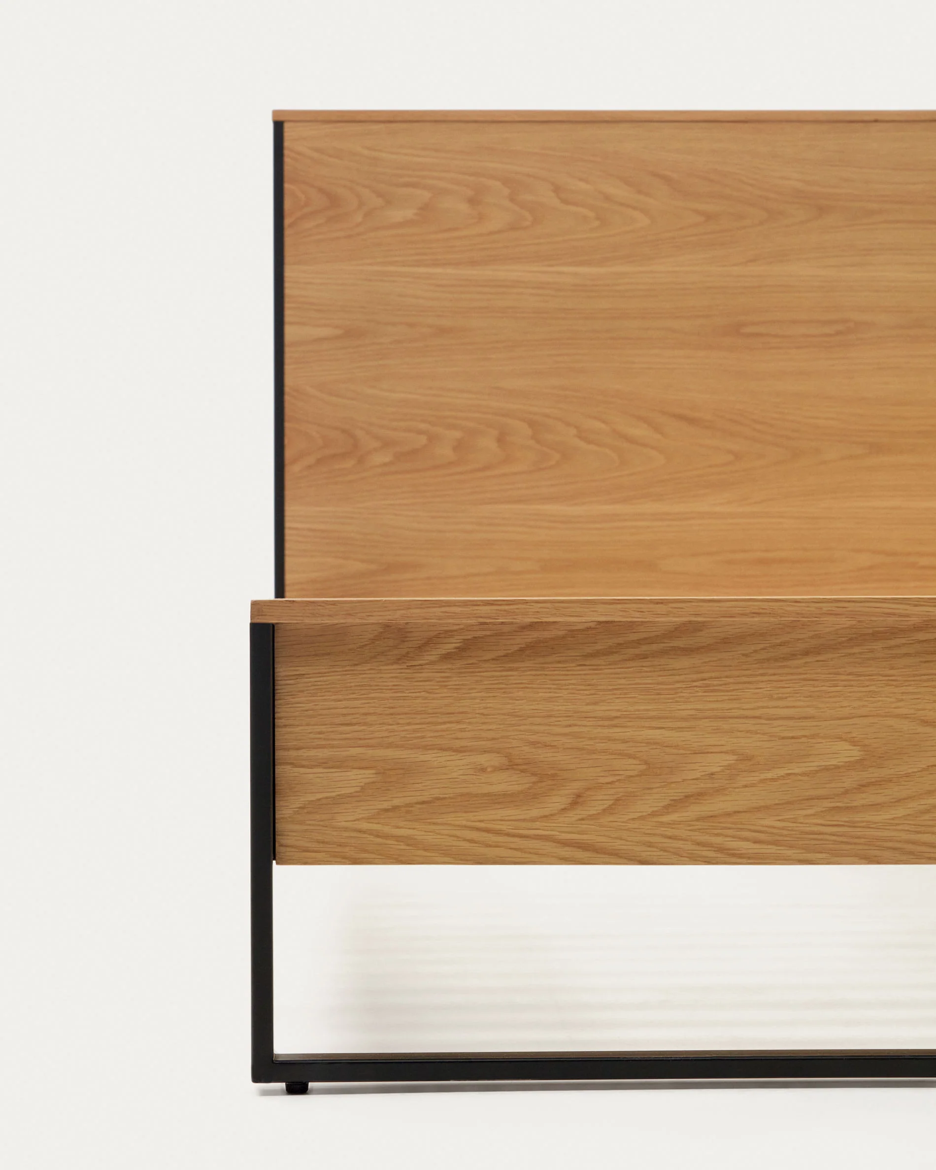 Taiana oak wood veneer bed with steel legs in a black finish, 160 x 200 cm - Image 3