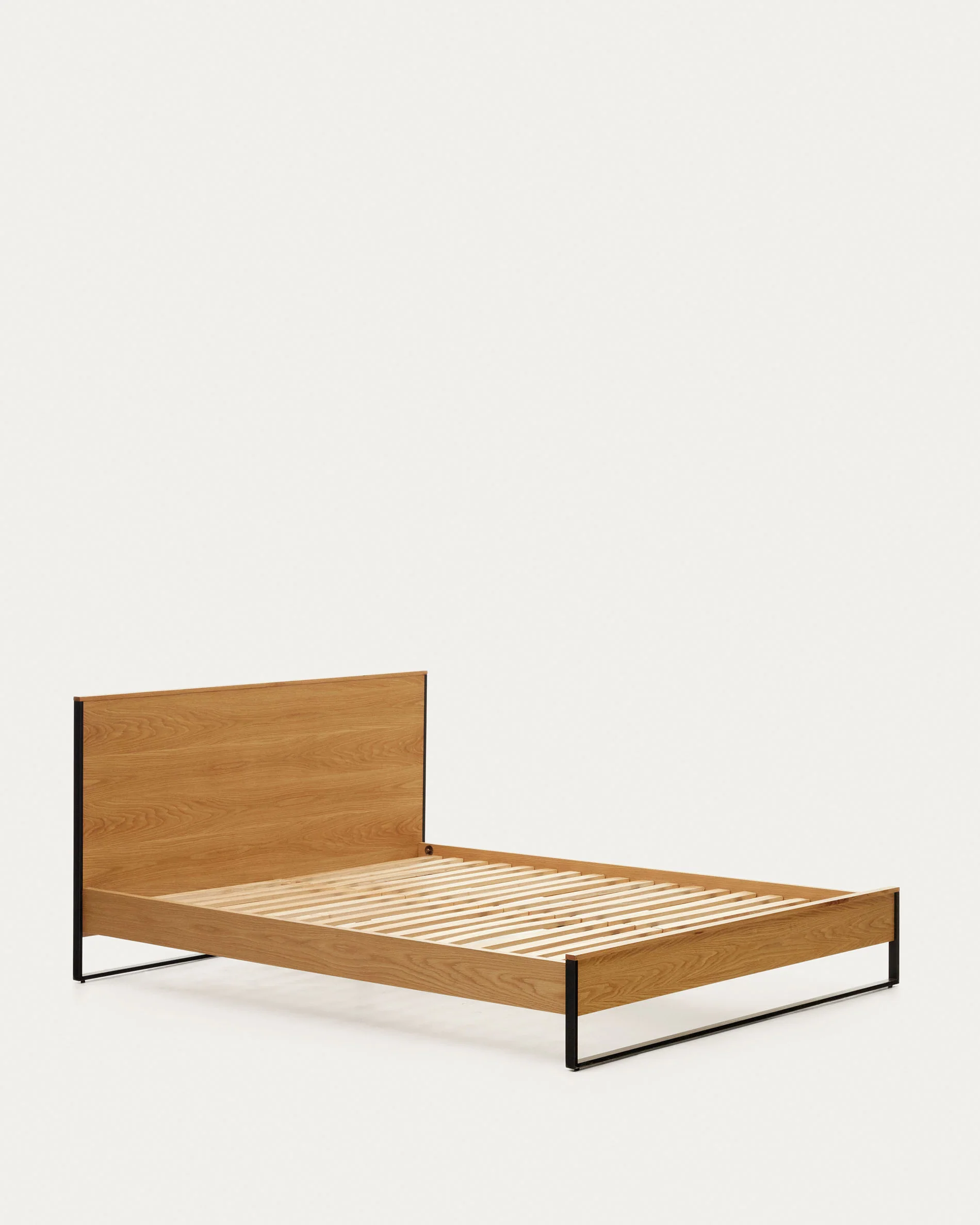 Taiana oak wood veneer bed with steel legs in a black finish, 160 x 200 cm - Image 6
