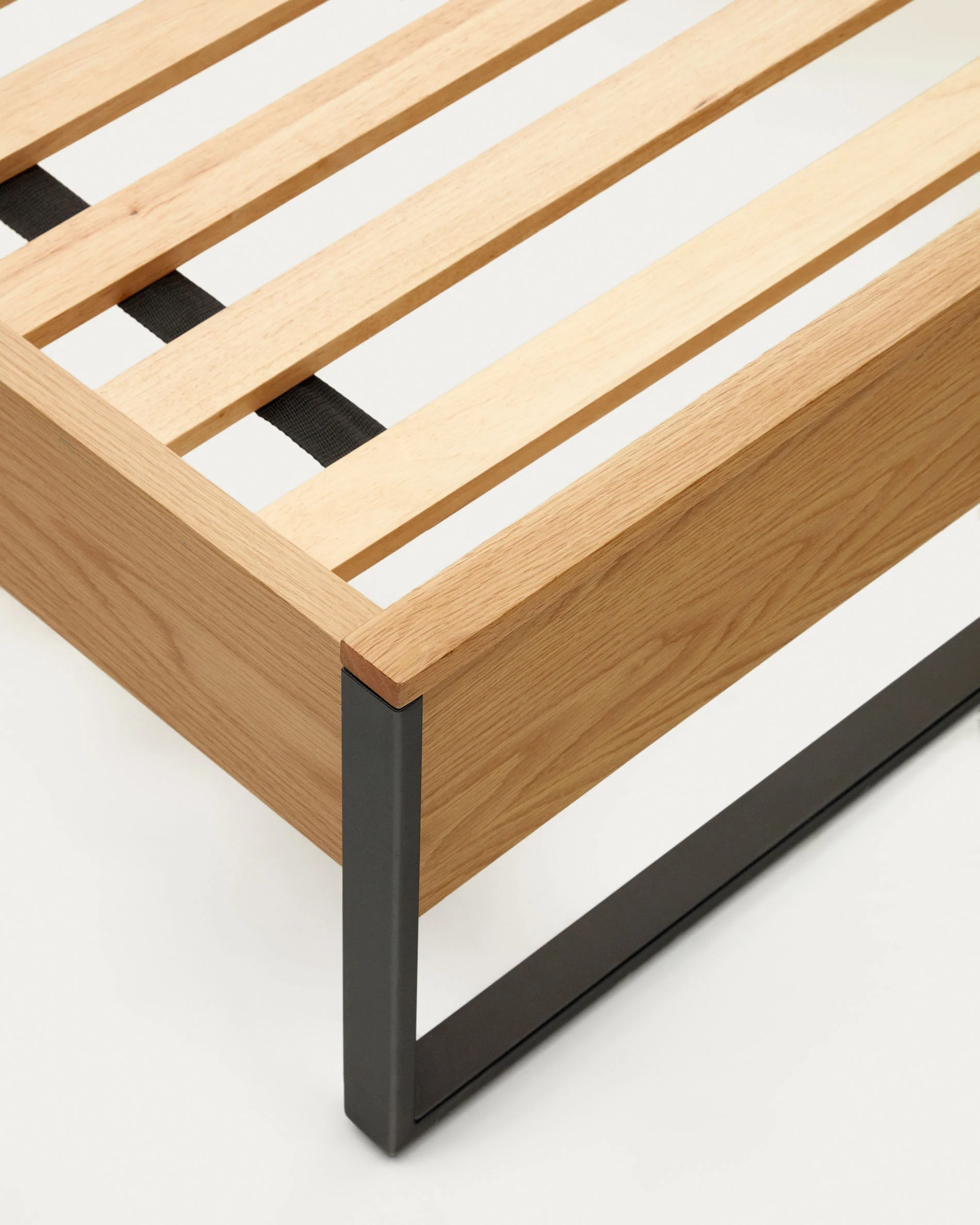 Taiana oak wood veneer bed with steel legs in a black finish, 90 x 190 cm - Image 7