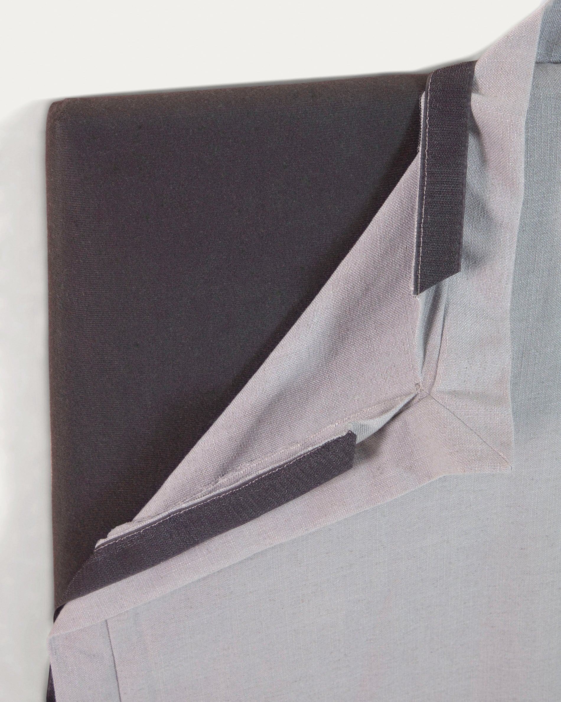 Tanit headboard with removable grey linen cover for a bed up to 160 cm - Image 5