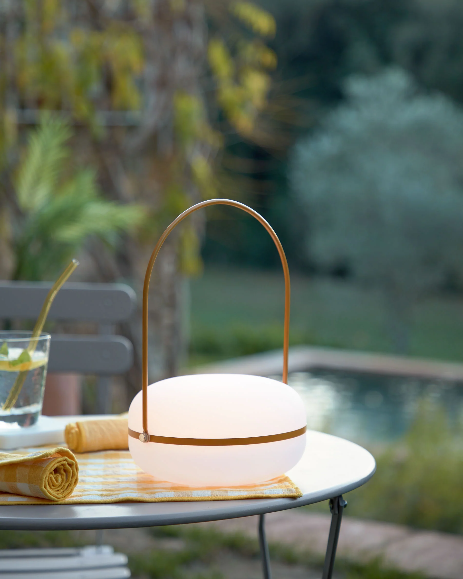 Tea table lamp in polythene and metal with mustard finish - Image 2