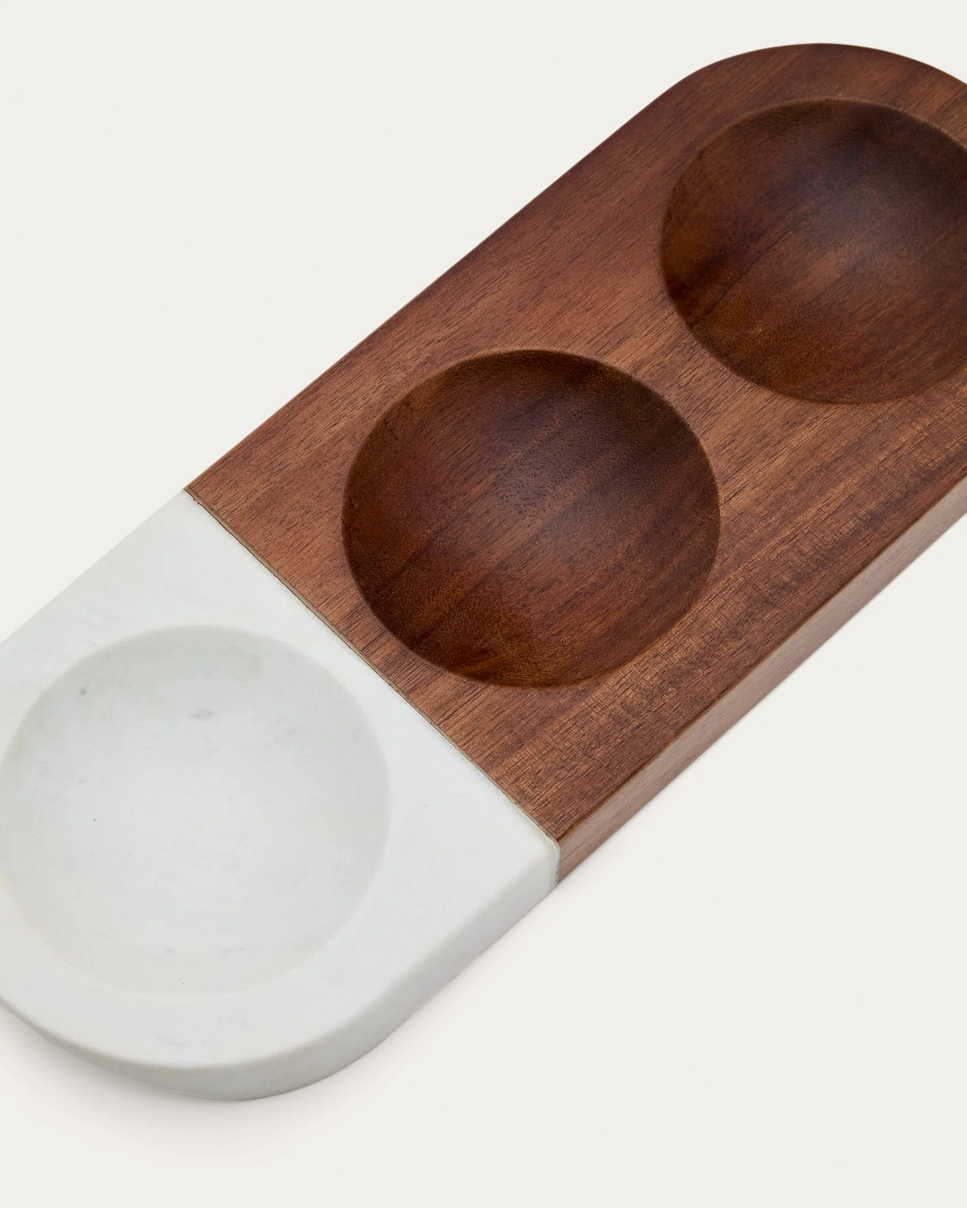 Tori serving dish for snacks made of acacia wood and white marble FSC 100% - Image 2