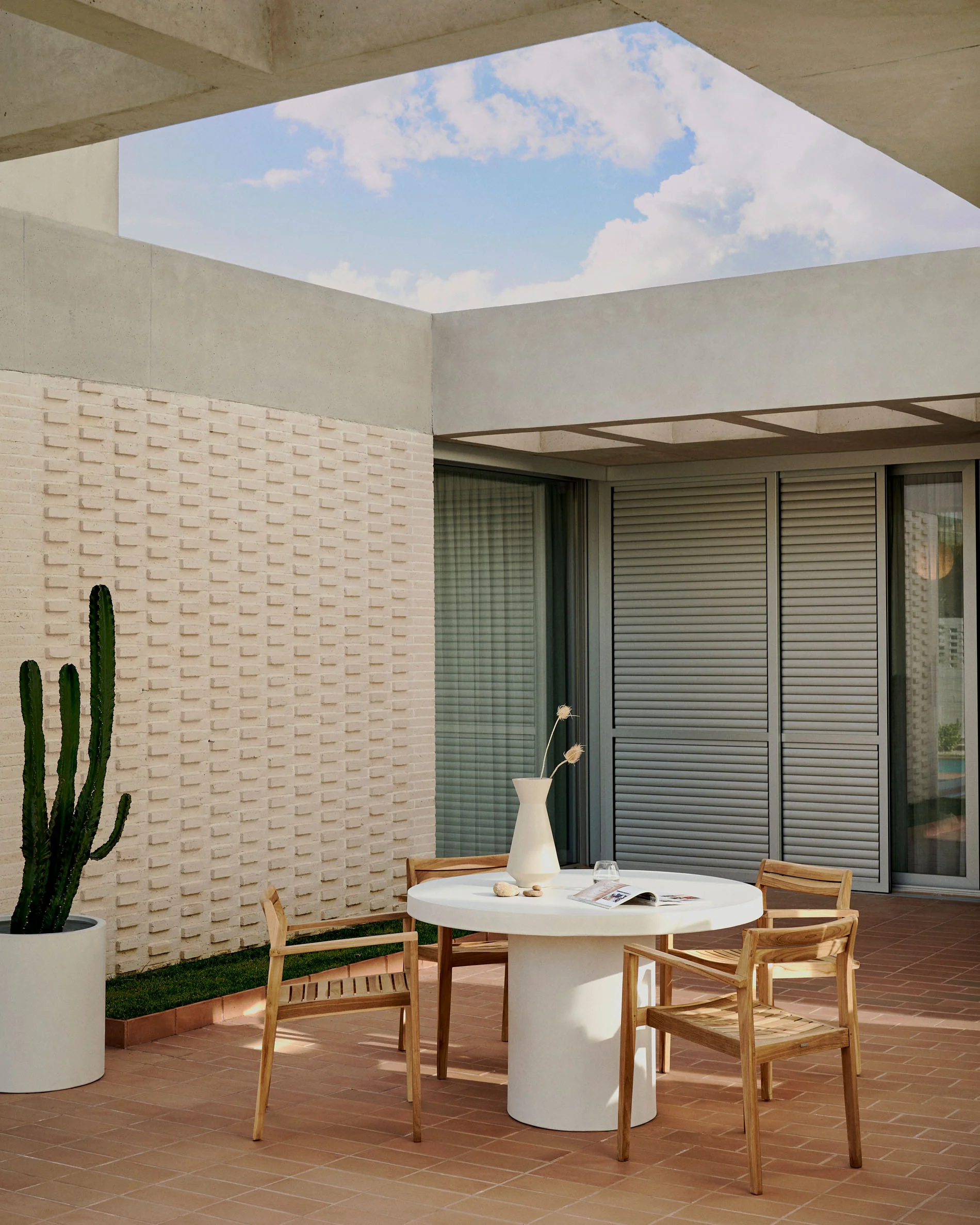 Victoire stackable outdoor chair in solid teak wood - Image 7